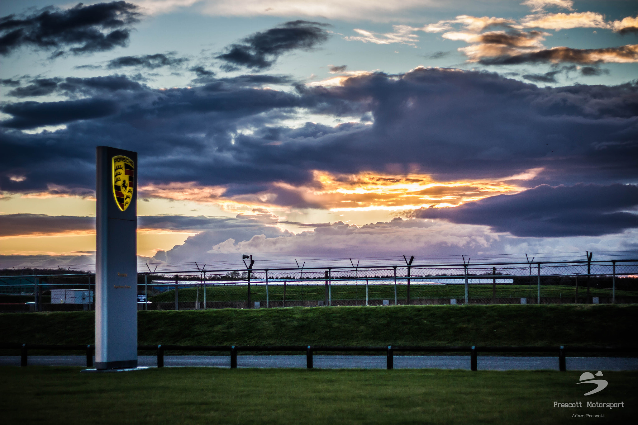 Canon EOS 7D + Canon EF 50mm F1.8 STM sample photo. Porsche sunset photography