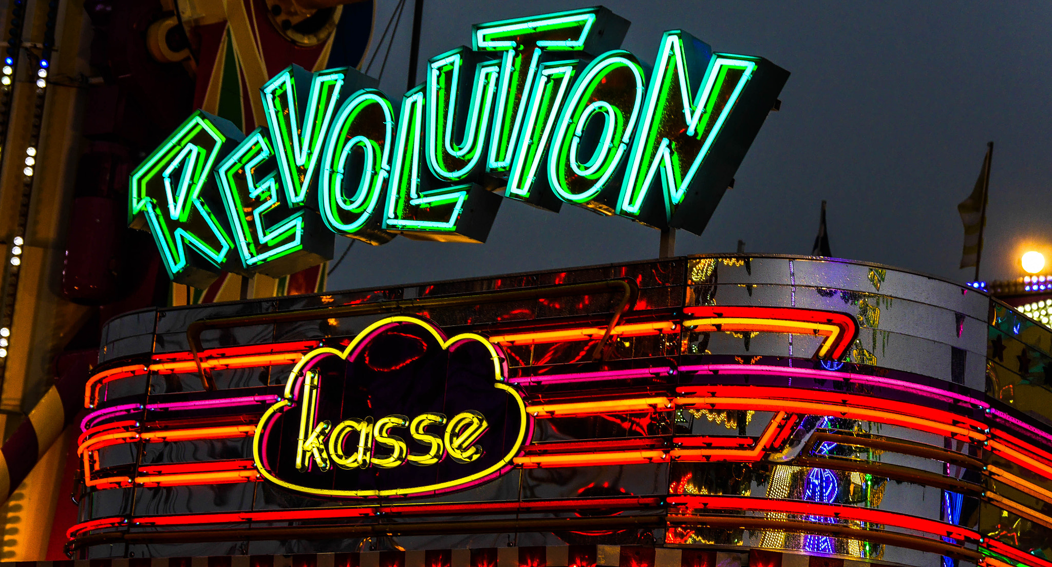 Panasonic Lumix DMC-G6 sample photo. Revolution photography