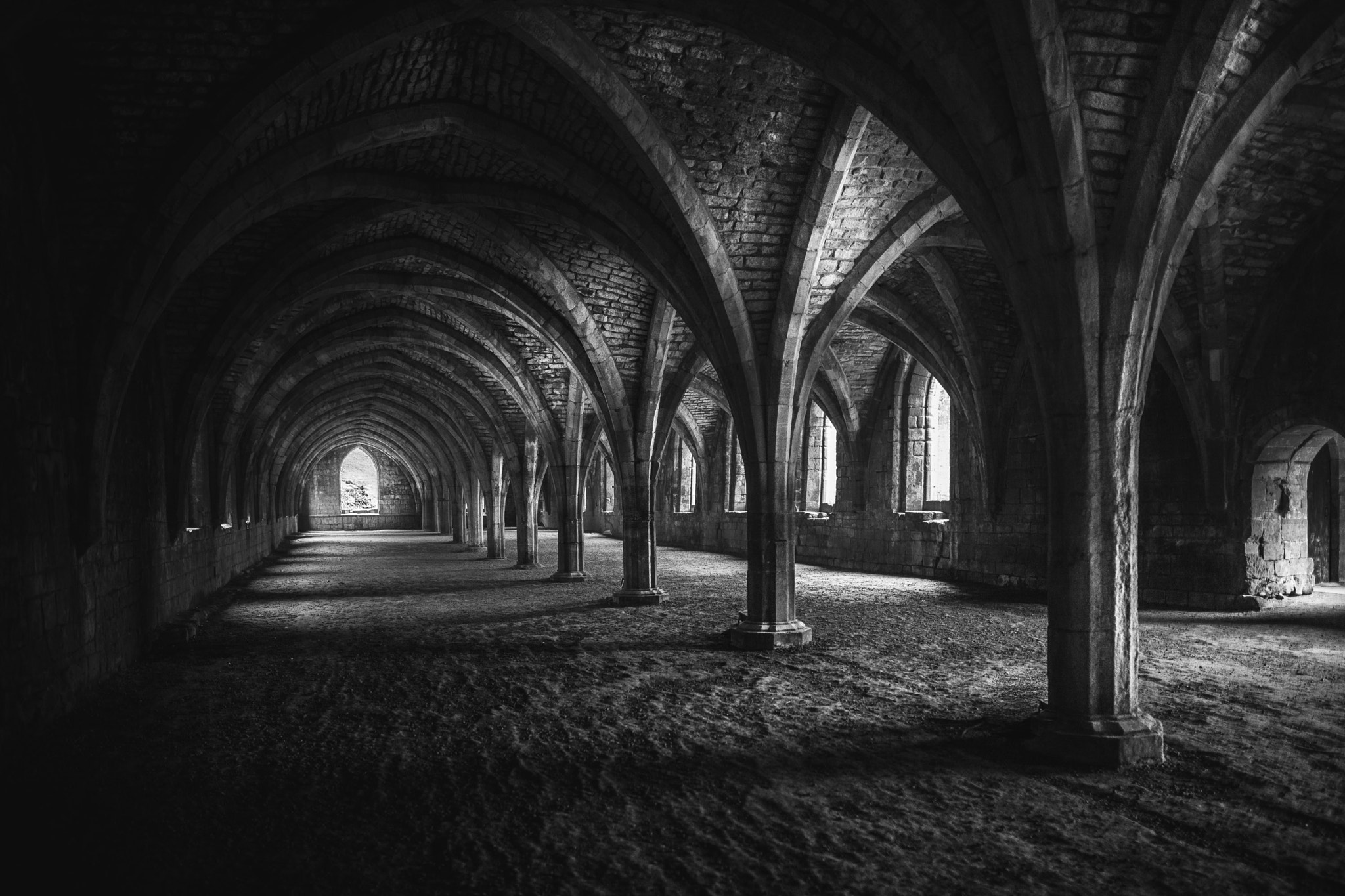 Canon EOS 5D Mark II sample photo. Crumbling abbey photography