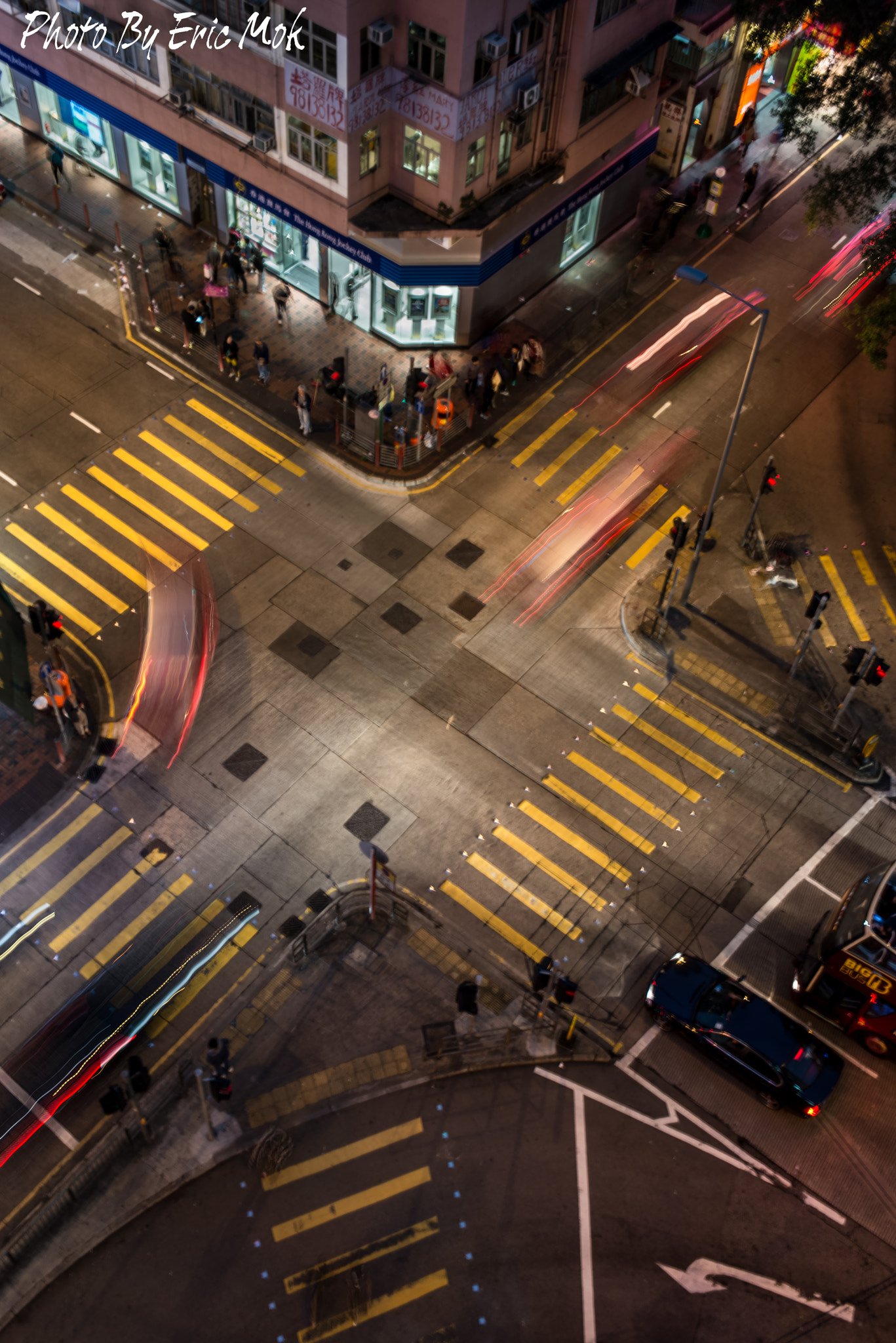 Nikon D800 + Nikon AF Nikkor 35mm F2D sample photo. Night crossroads photography