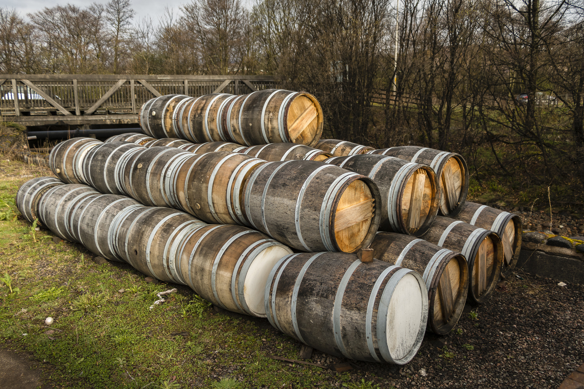 Canon EOS 70D + Canon EF-S 18-135mm F3.5-5.6 IS USM sample photo. Barrels of fun photography