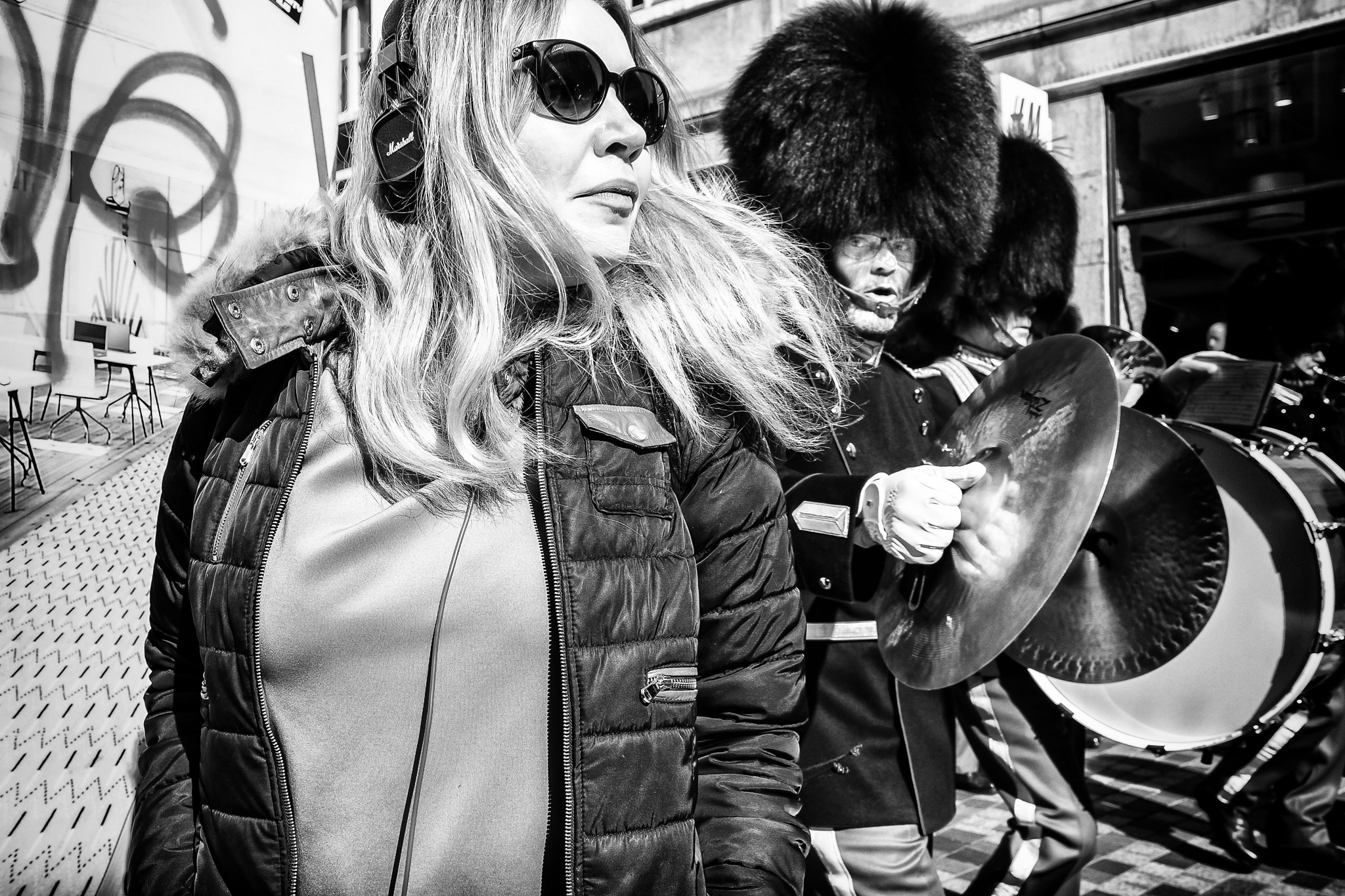 Fujifilm X-Pro2 + Fujifilm XF 23mm F2 R WR sample photo. She came a little too close to the percussion ;o) photography