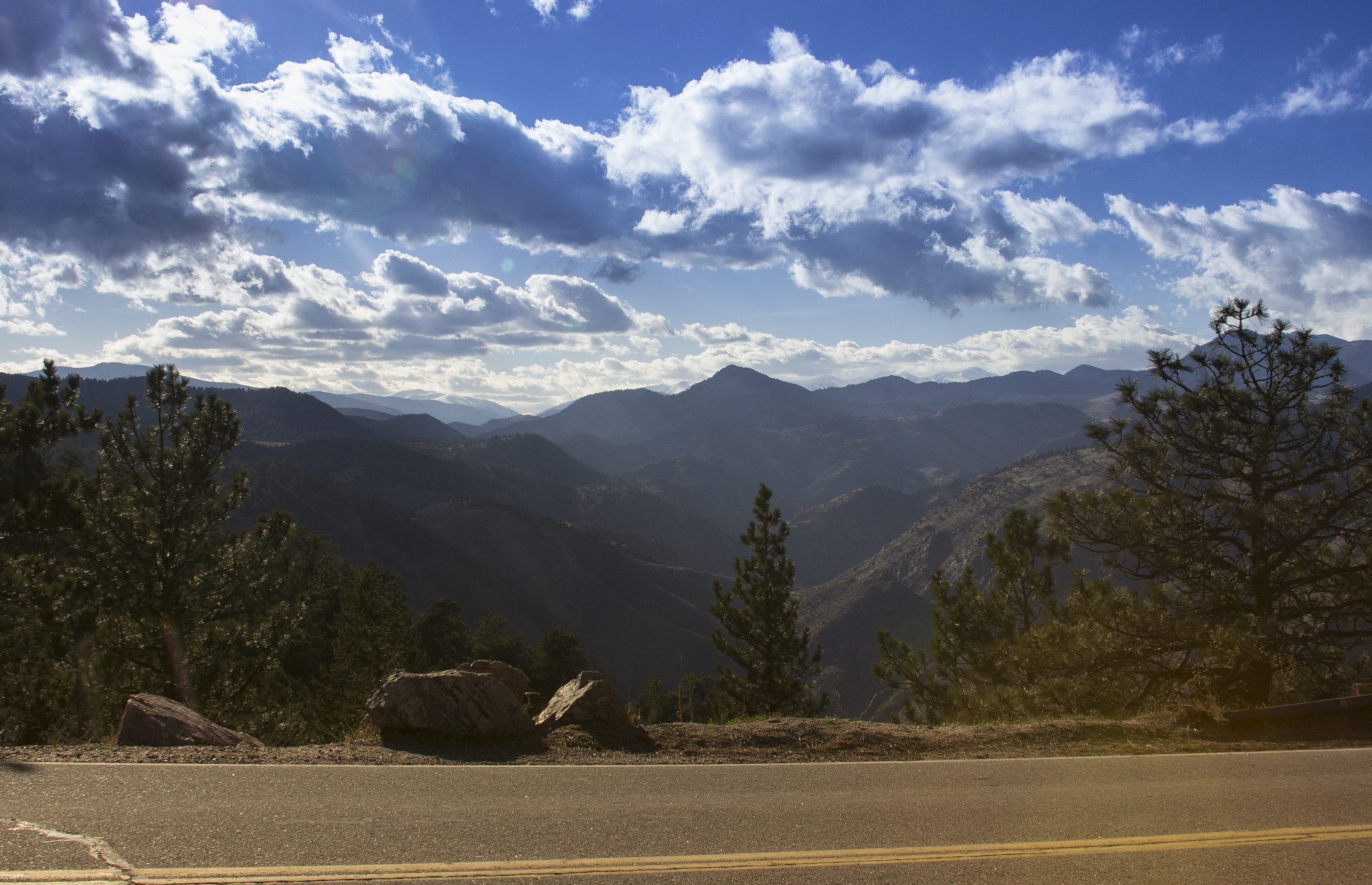 Canon EOS 600D (Rebel EOS T3i / EOS Kiss X5) sample photo. Lookout mountain, denver colorado. this is a perfect balance between nature and humanity's way. photography