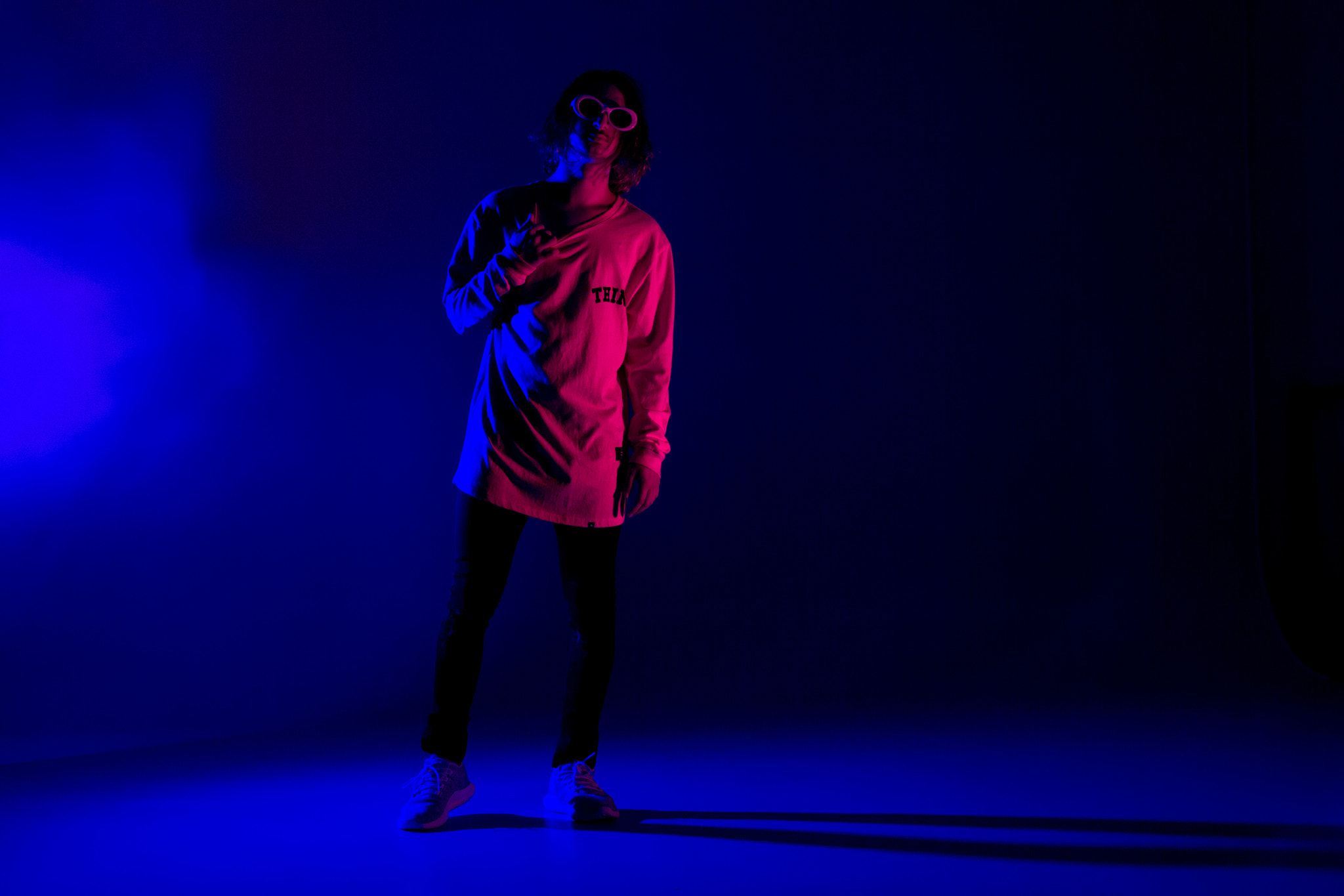 Canon EOS 600D (Rebel EOS T3i / EOS Kiss X5) sample photo. Stln thts | musician - photoshoot photography
