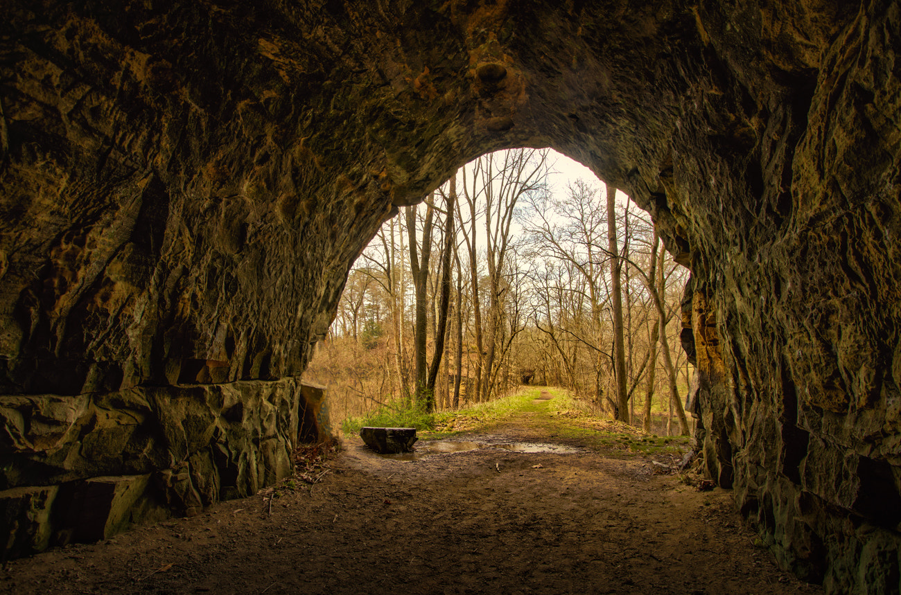 Canon EF-S 10-22mm F3.5-4.5 USM sample photo. Interurban tunnel photography