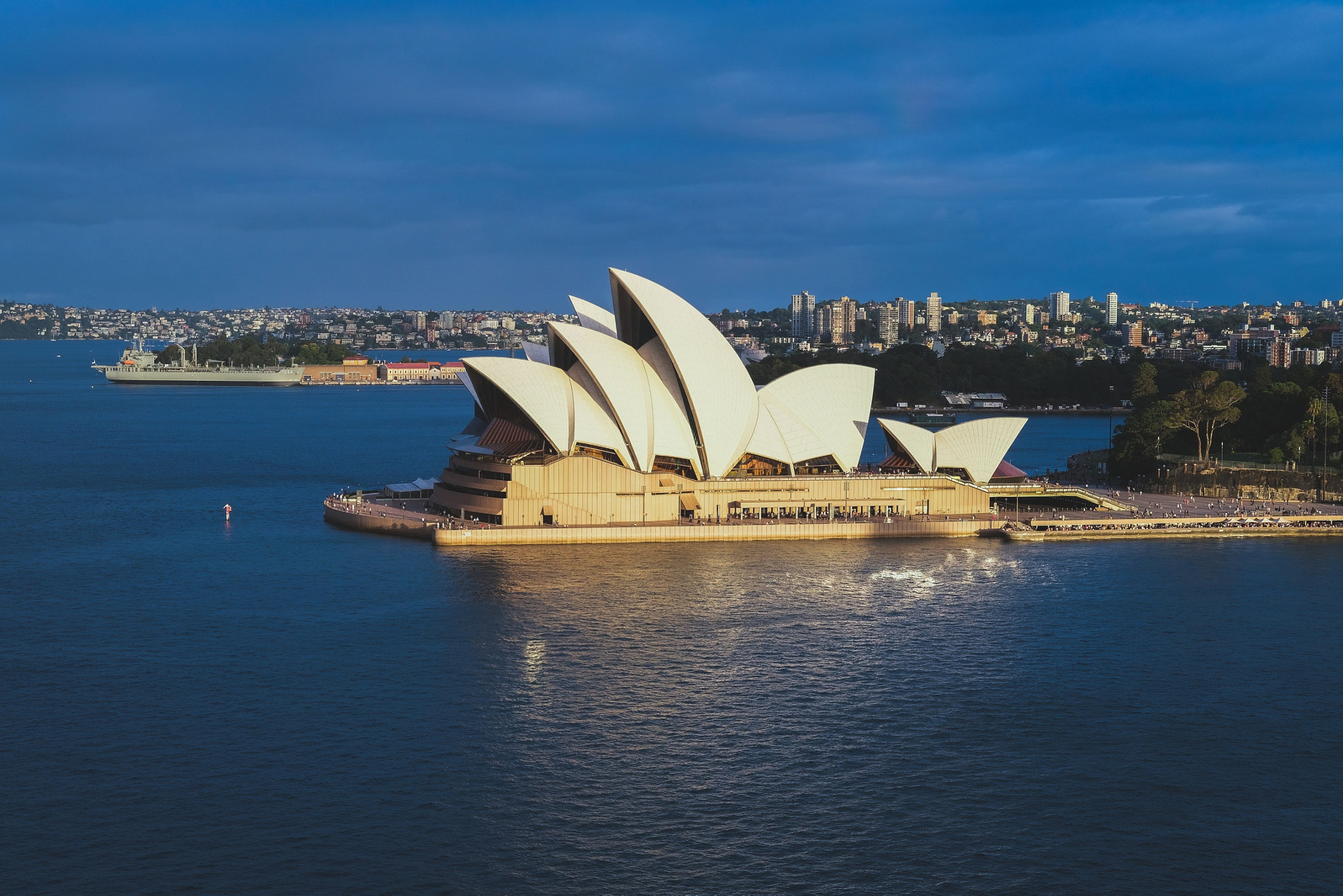 Fujifilm X-Pro2 + Fujifilm XF 35mm F2 R WR sample photo. Sydney opera house, was a really dark day rainy day, few beams of light got through during sun set. photography