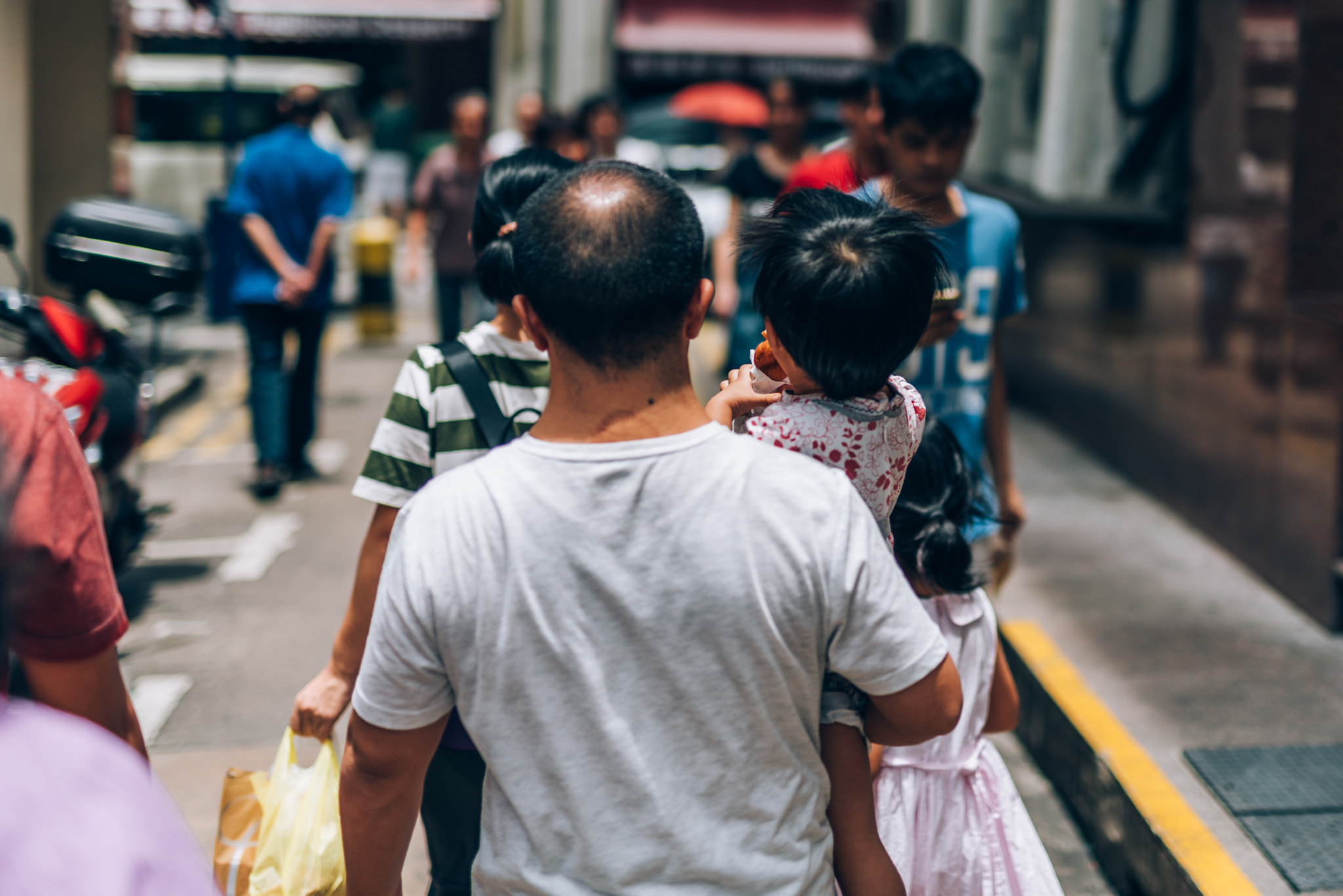 Nikon D810 + Sigma 50mm F1.4 DG HSM Art sample photo. Chinatown street photog photography