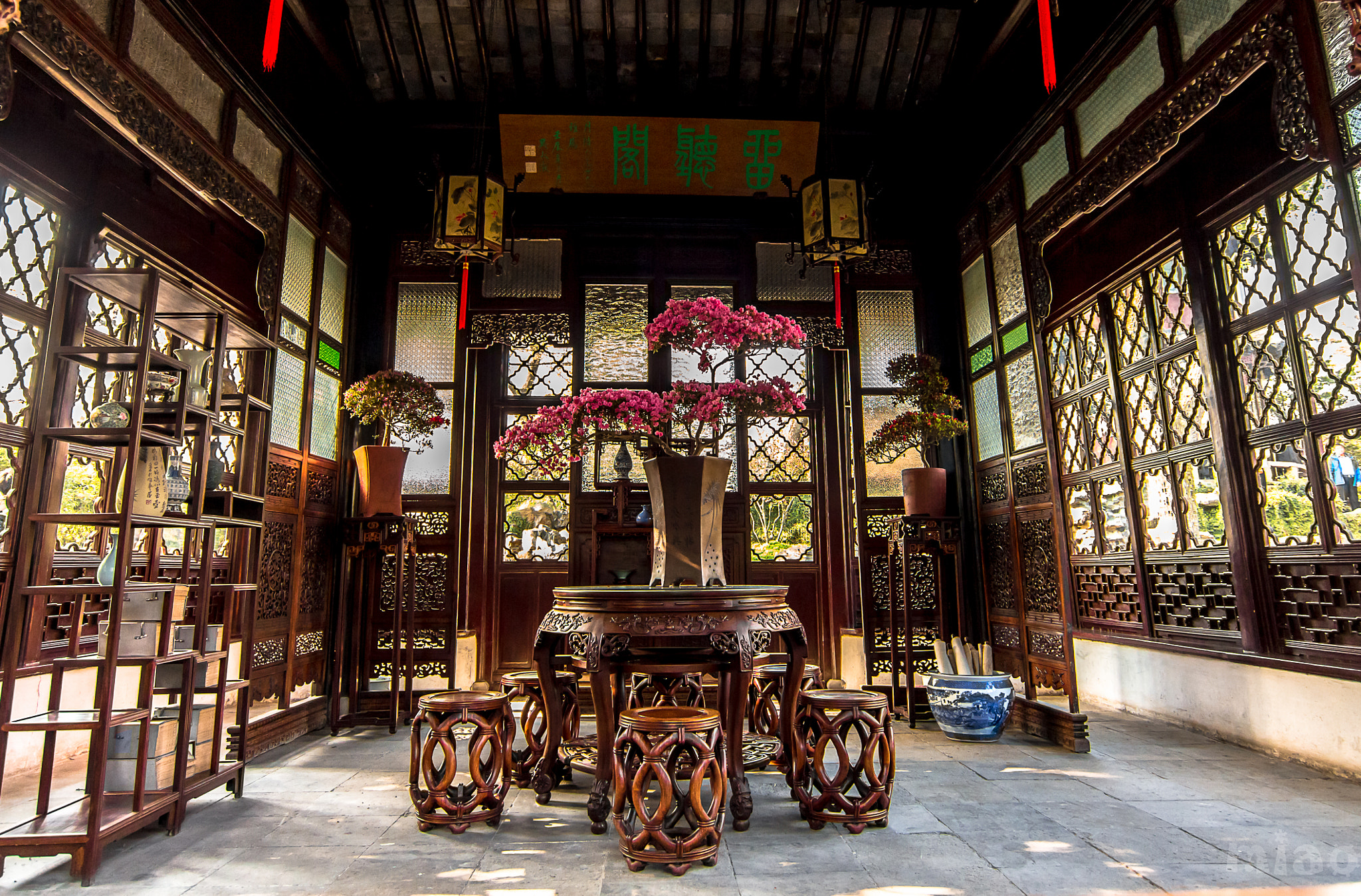 Tokina AT-X 12-28mm F4 Pro DX sample photo. Humble administrator garden photography