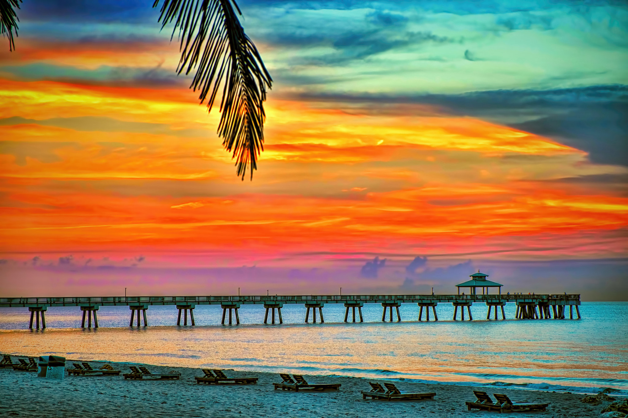 Fujifilm X-E1 + Fujifilm XF 18-55mm F2.8-4 R LM OIS sample photo. Deerfield beach fl fishing pier photography