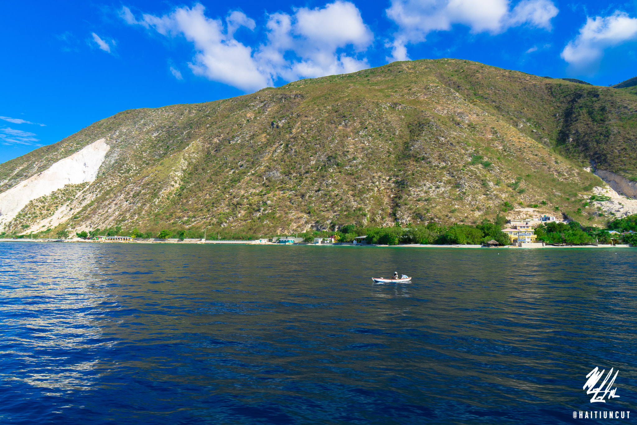 Sony a6300 + Sony Vario-Tessar T* E 16-70mm F4 ZA OSS sample photo. Tuesday's on the water photography