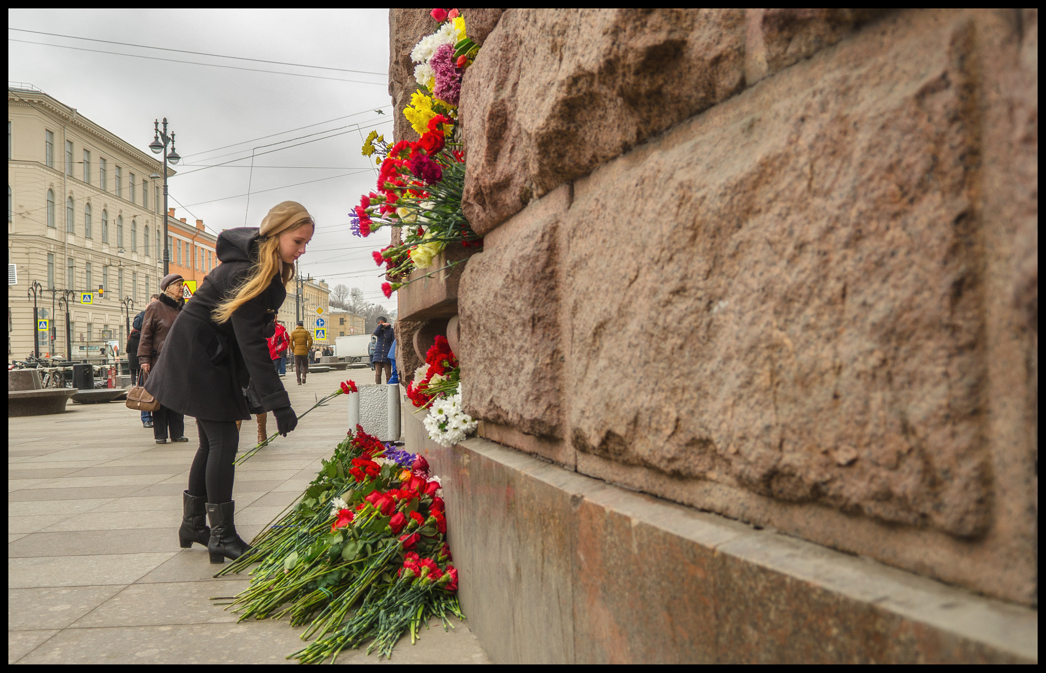 Nikon D7000 sample photo. The day after the tragedy. saint - petersburg. photography