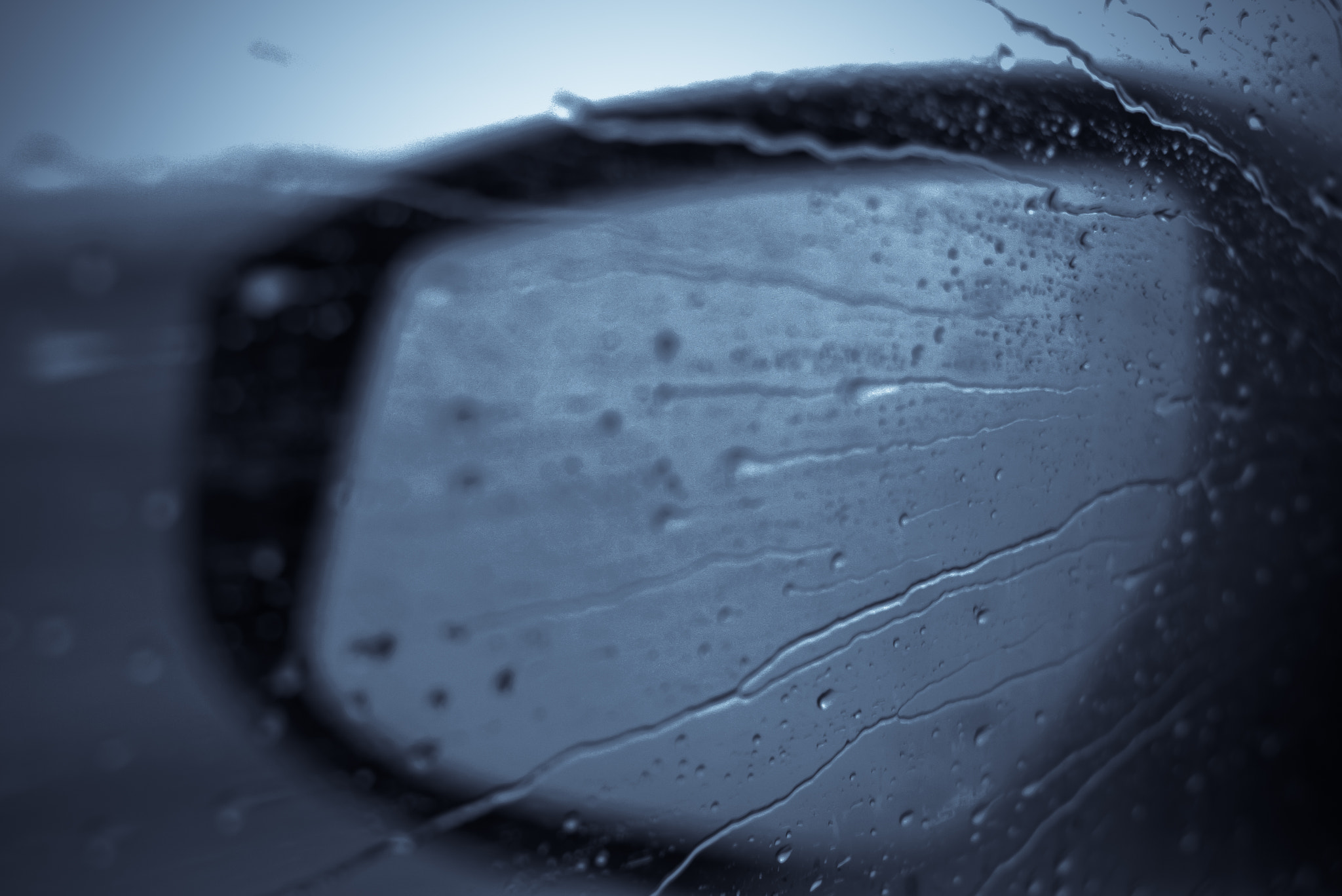 Canon EF 50mm F1.8 II sample photo. Yes, i have seen the rain. photography