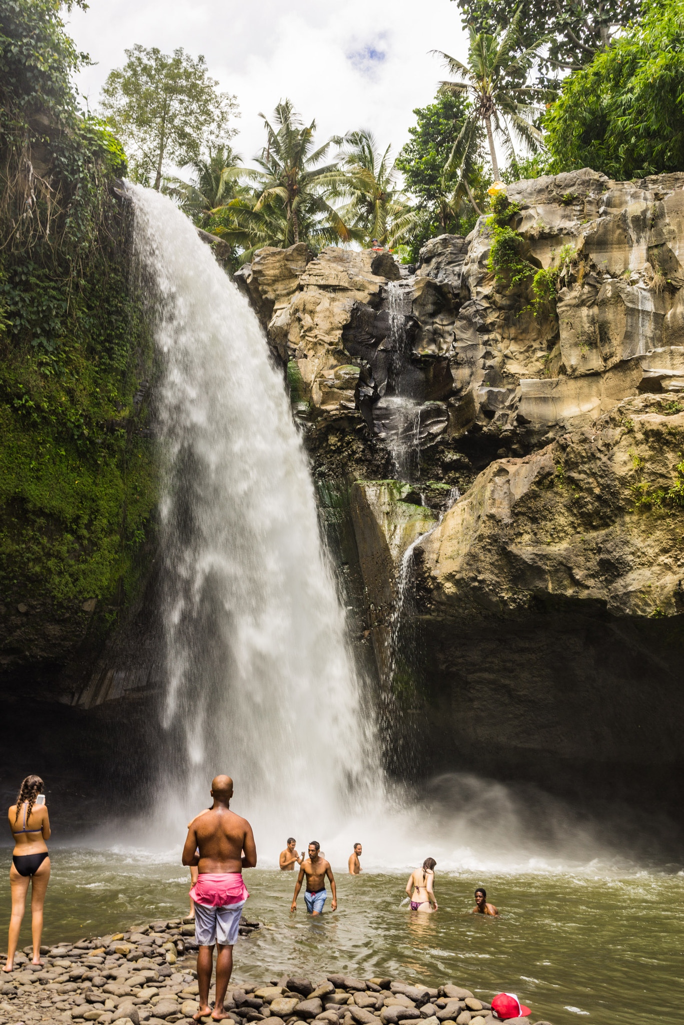 Sony Sonnar T* FE 35mm F2.8 ZA sample photo. Tegenungan waterfall photography
