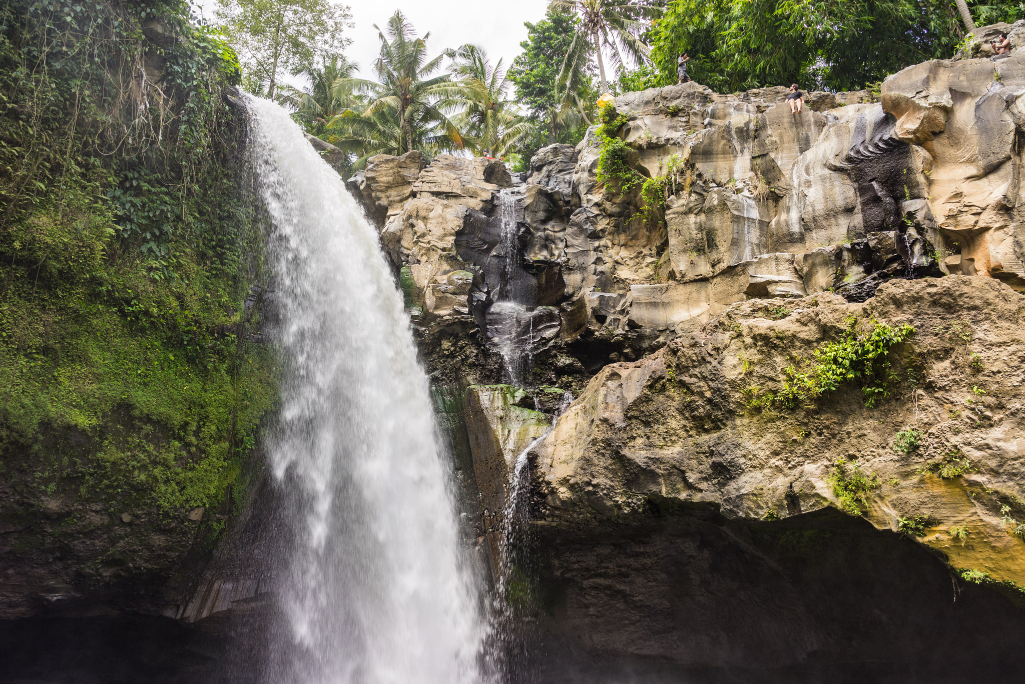 Sony Sonnar T* FE 35mm F2.8 ZA sample photo. Tegenungan waterfall photography