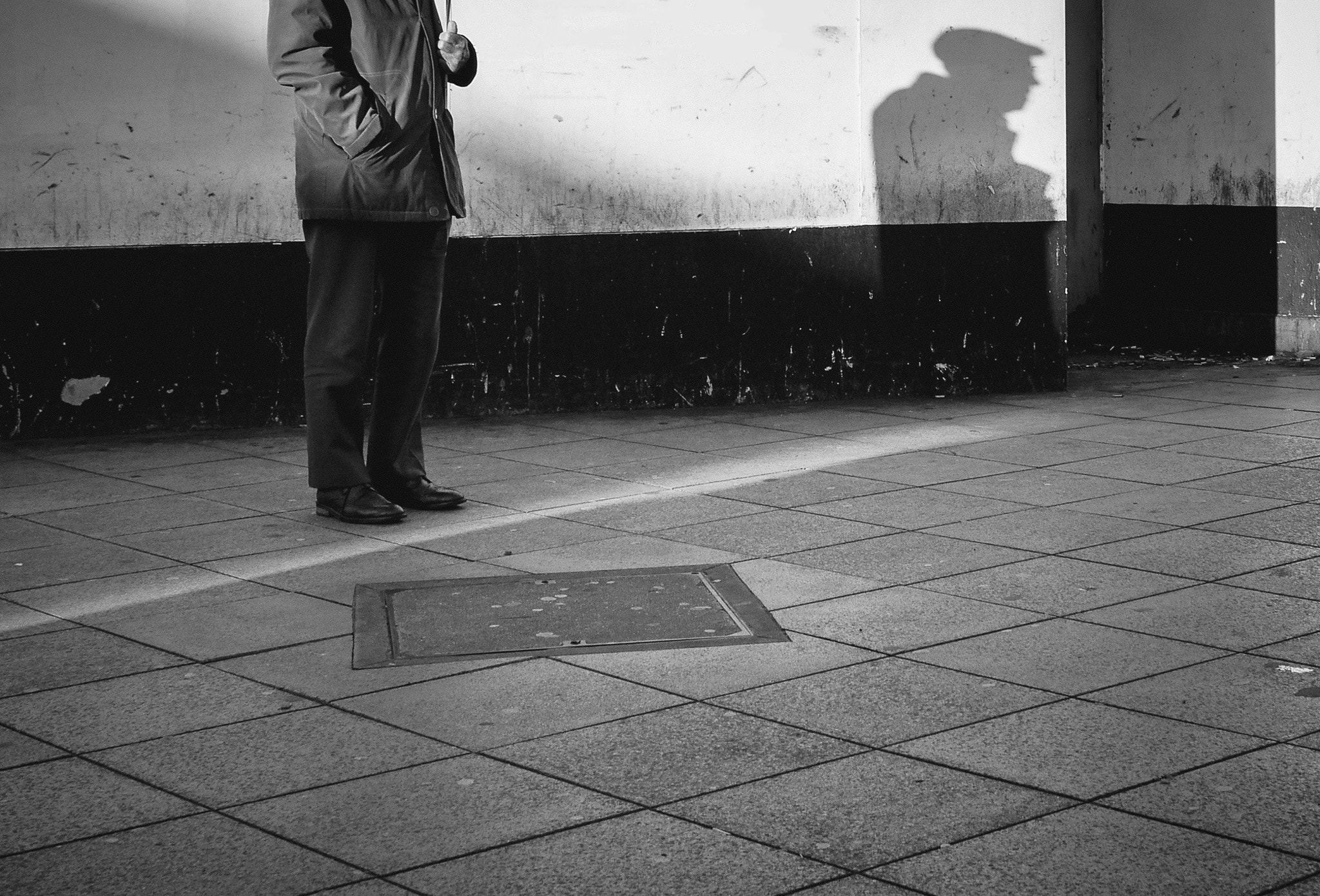 Panasonic Lumix DMC-GM1 + LUMIX G 20/F1.7 II sample photo. Shadow photography