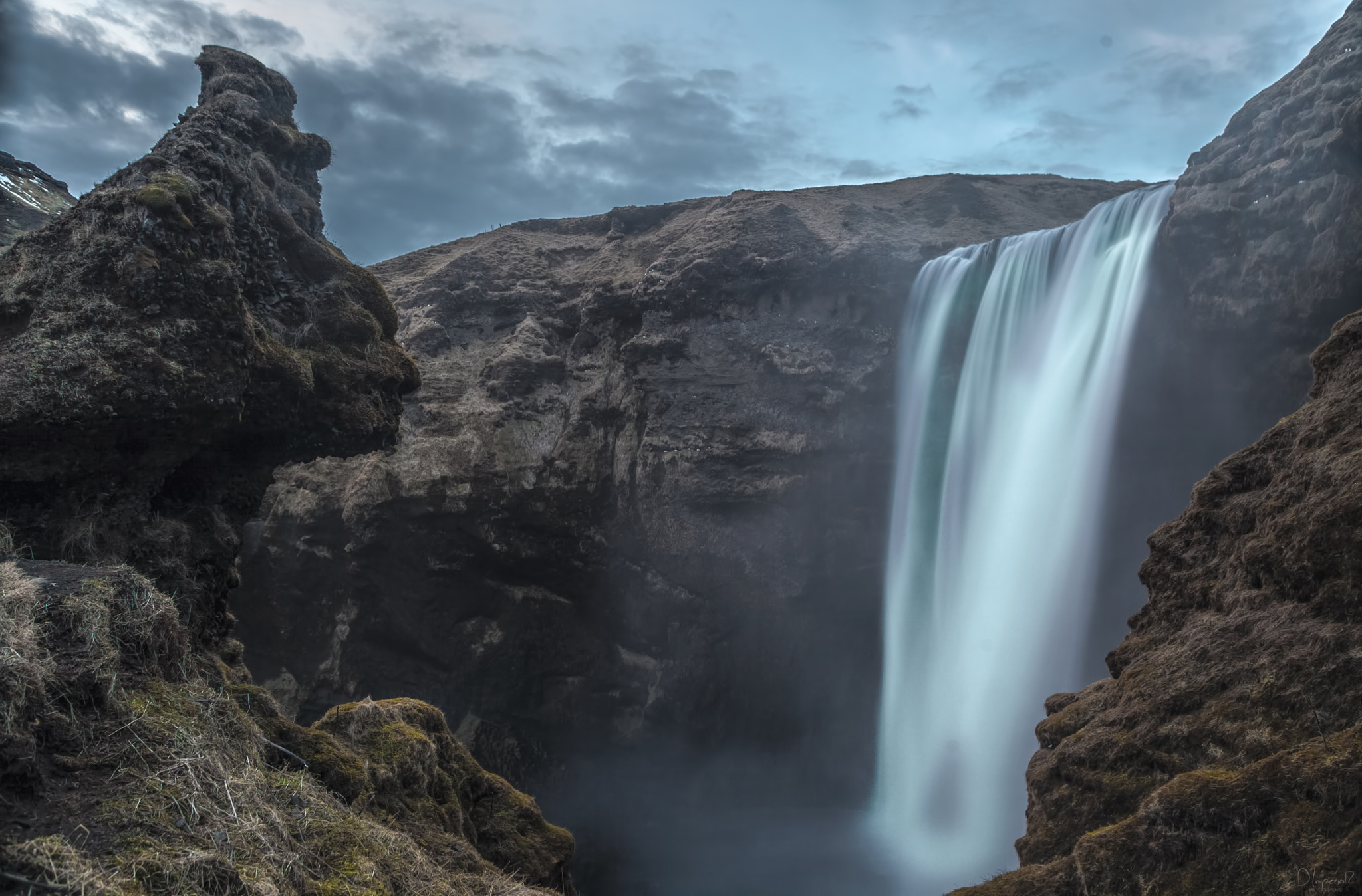 Sigma 20mm EX f/1.8 sample photo. Mystic skogafoss photography