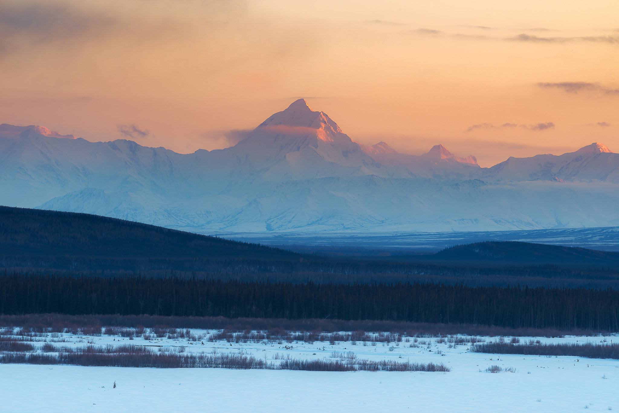 Nikon D800E + Nikon AF-S Nikkor 70-200mm F4G ED VR sample photo. Alaska during sunset in the winter photography