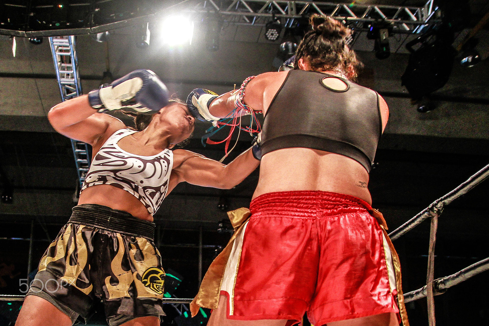 Canon EF-S 17-55mm F2.8 IS USM sample photo. Epic muay thai brazil photography