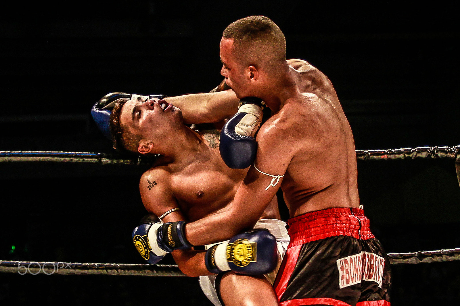 Canon EF-S 17-55mm F2.8 IS USM sample photo. Epic muay thai brazil photography