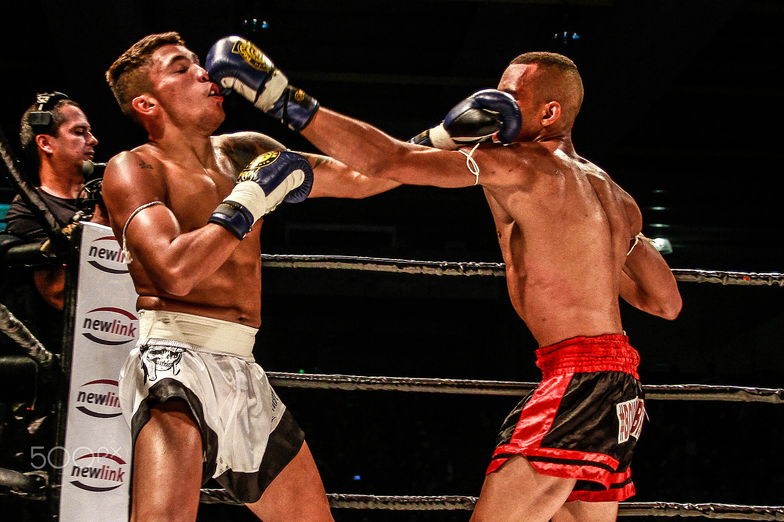 Canon EF-S 17-55mm F2.8 IS USM sample photo. Epic muay thai brazil photography
