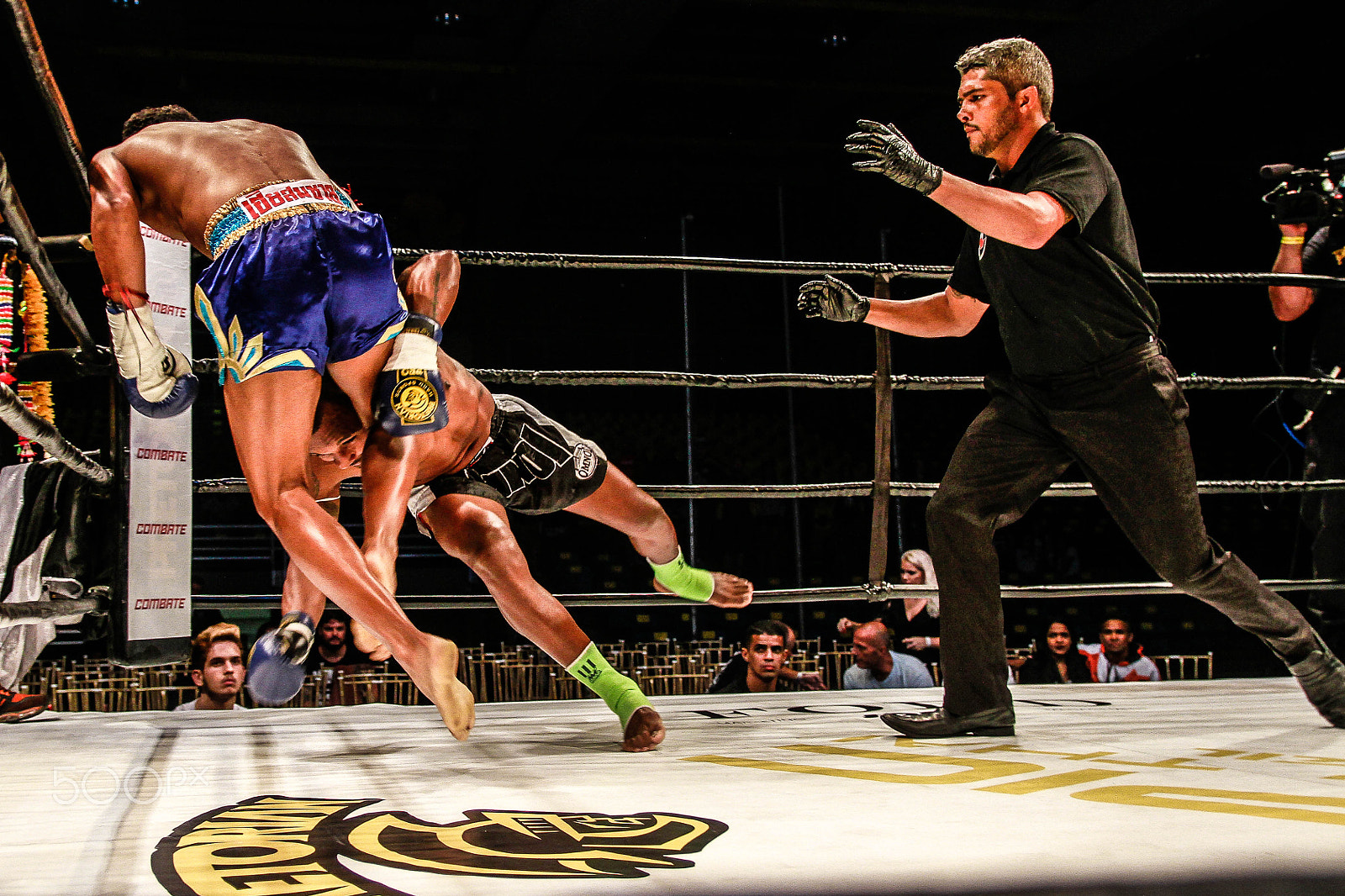 Canon EF-S 17-55mm F2.8 IS USM sample photo. Epic muay thai brazil photography