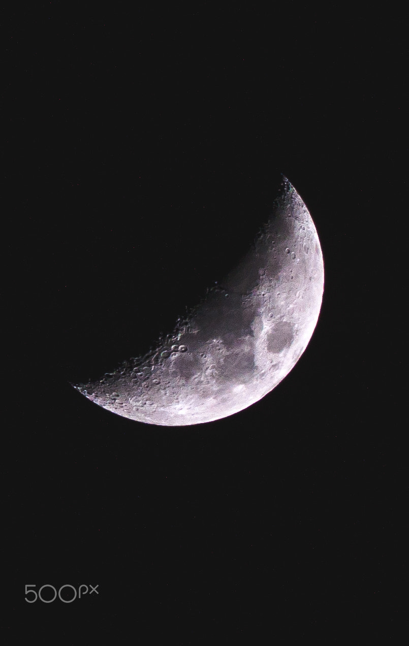 Canon EOS 500D (EOS Rebel T1i / EOS Kiss X3) + Tamron AF 70-300mm F4-5.6 Di LD Macro sample photo. To the moon & back photography