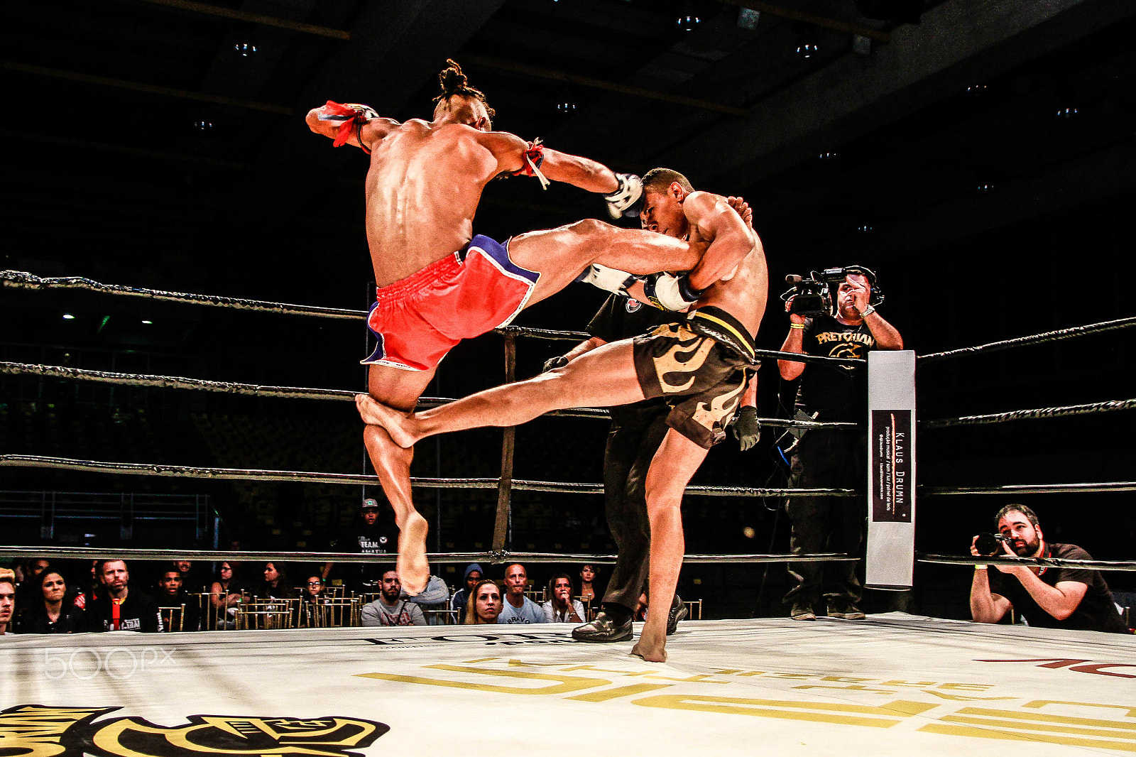 Canon EF-S 17-55mm F2.8 IS USM sample photo. Epic muay thai brazil photography