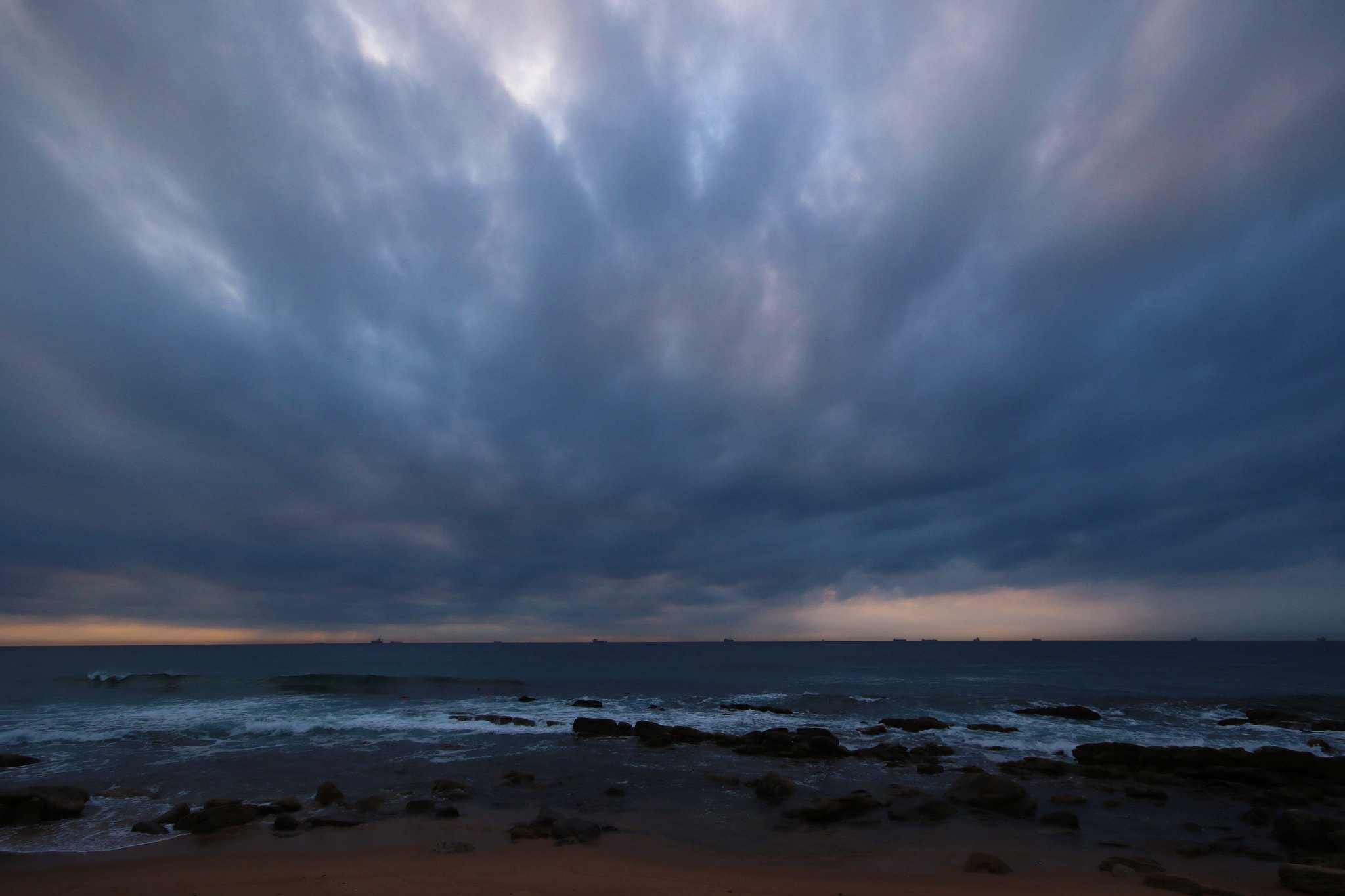 Sigma 10-20mm F4-5.6 EX DC HSM sample photo. Storm over the sea photography