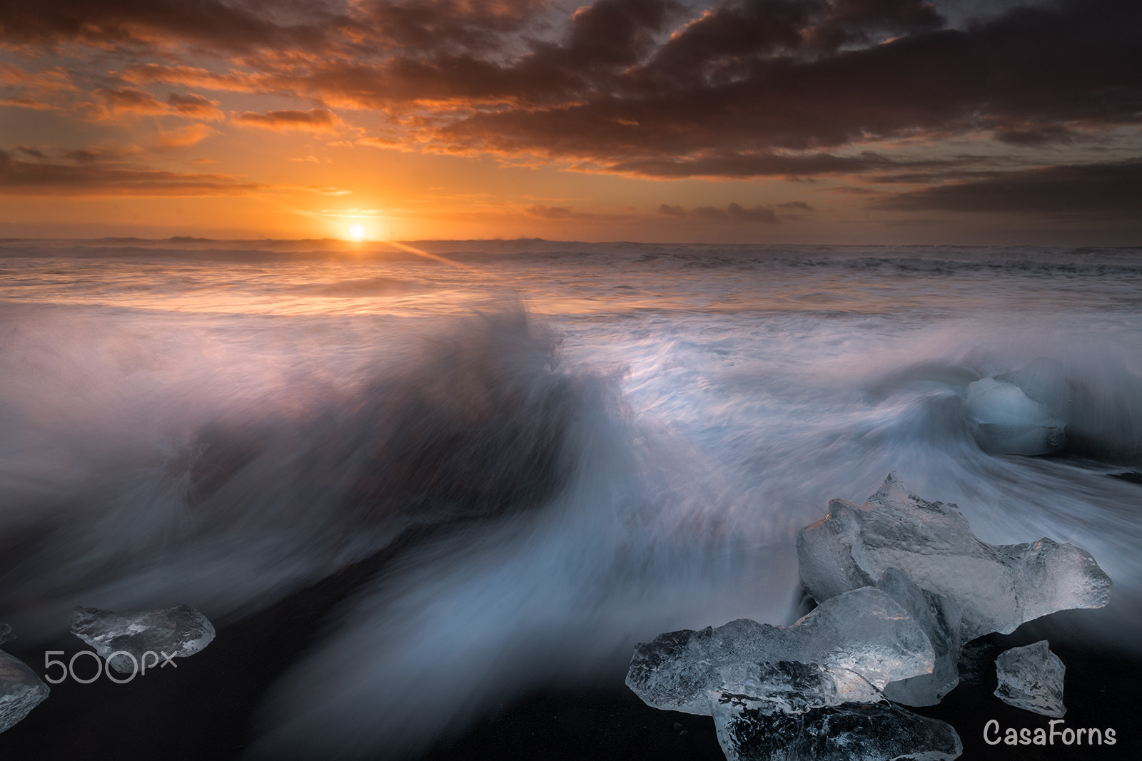 VARIO-ELMARIT 1:2.8-4.0/24-90mm ASPH. OIS sample photo. Ice beach sunrise photography