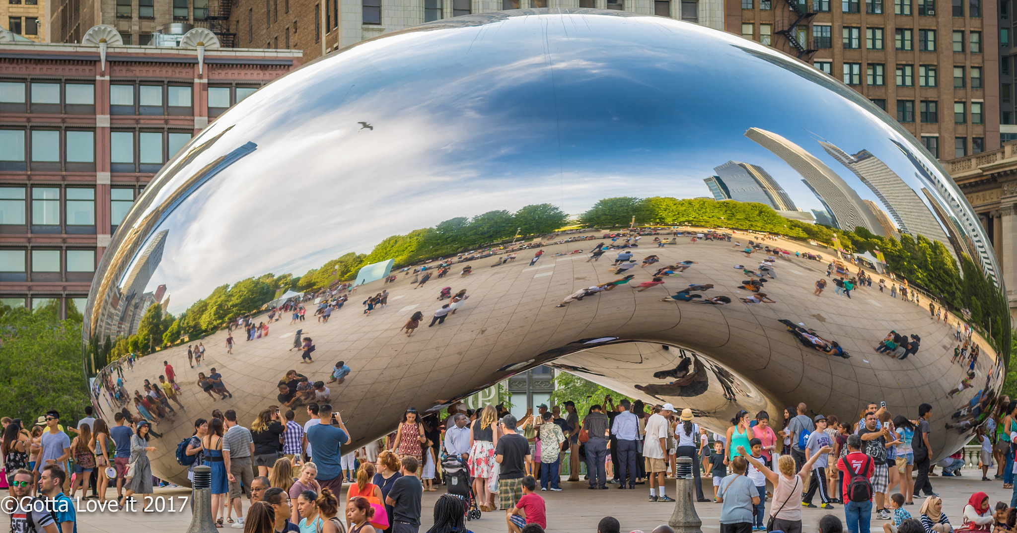 Canon EOS 7D Mark II sample photo. Busy day at the bean. photography