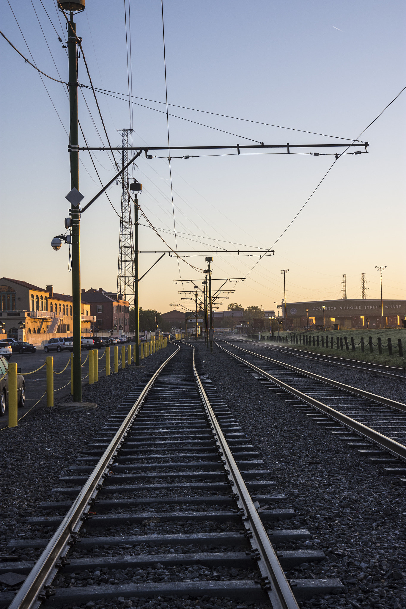Nikon D7200 sample photo. New orleans train tracks at sunrise photography
