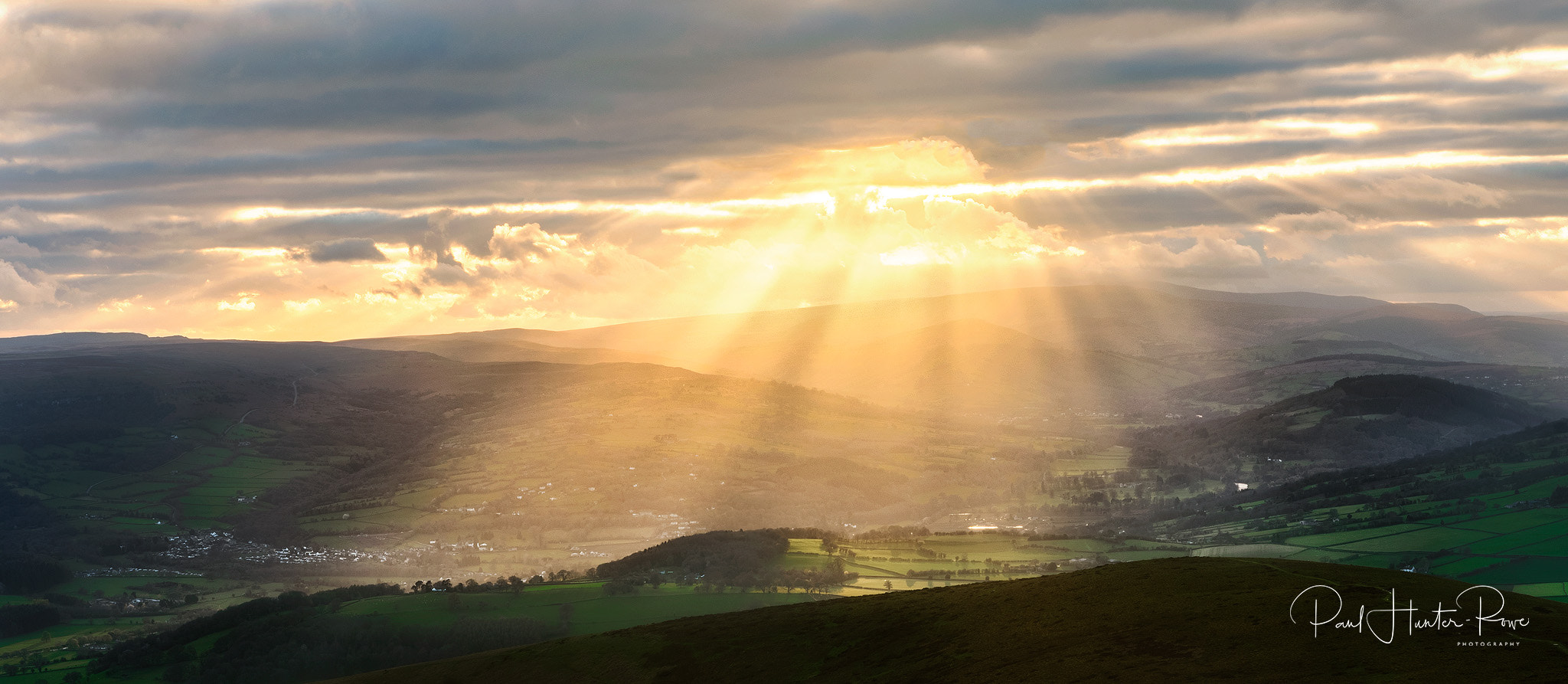 Nikon D500 sample photo. Sunrays over wales  photography