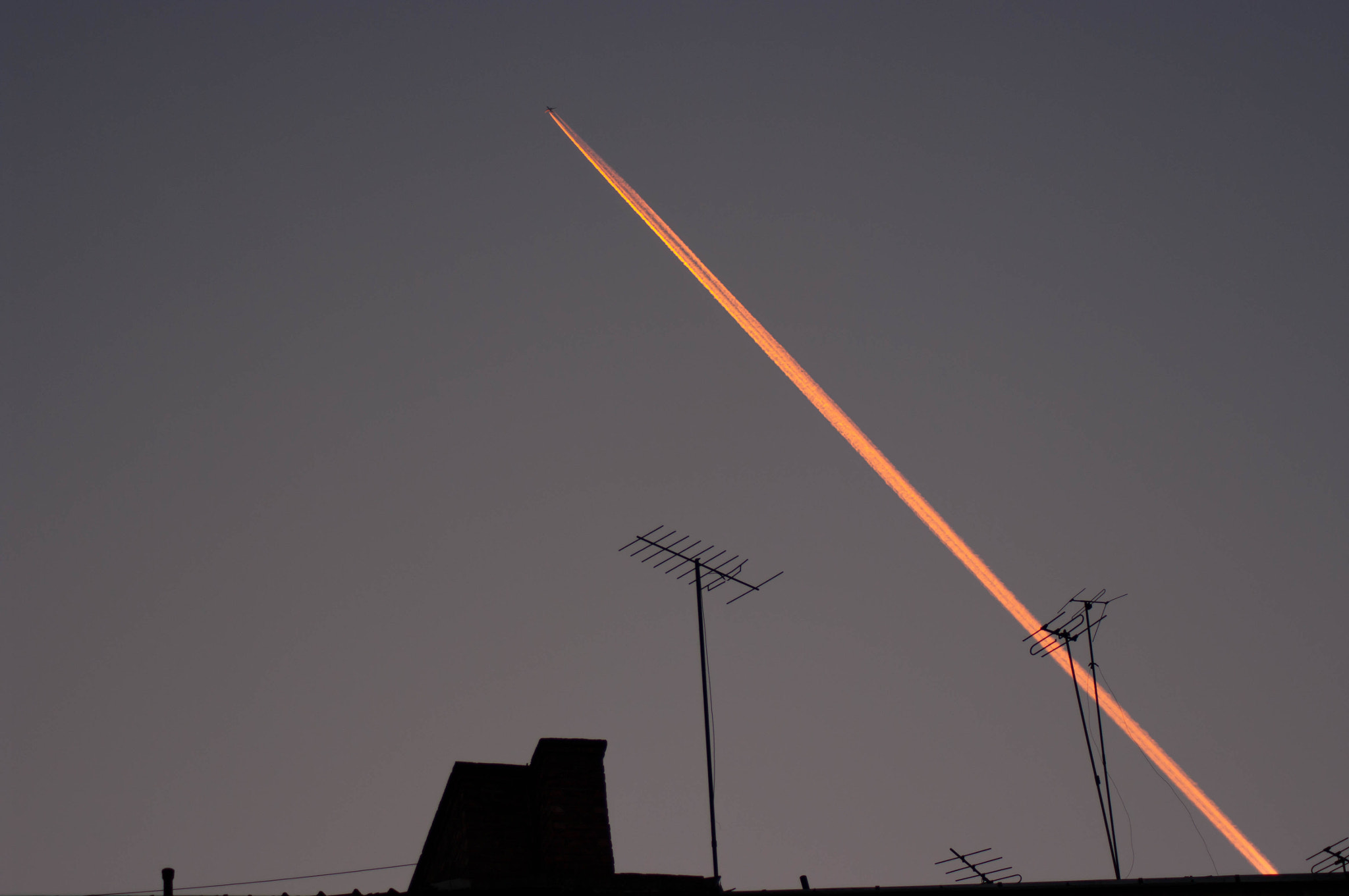 Pentax K20D sample photo. It's always sunset. somewhere. photography