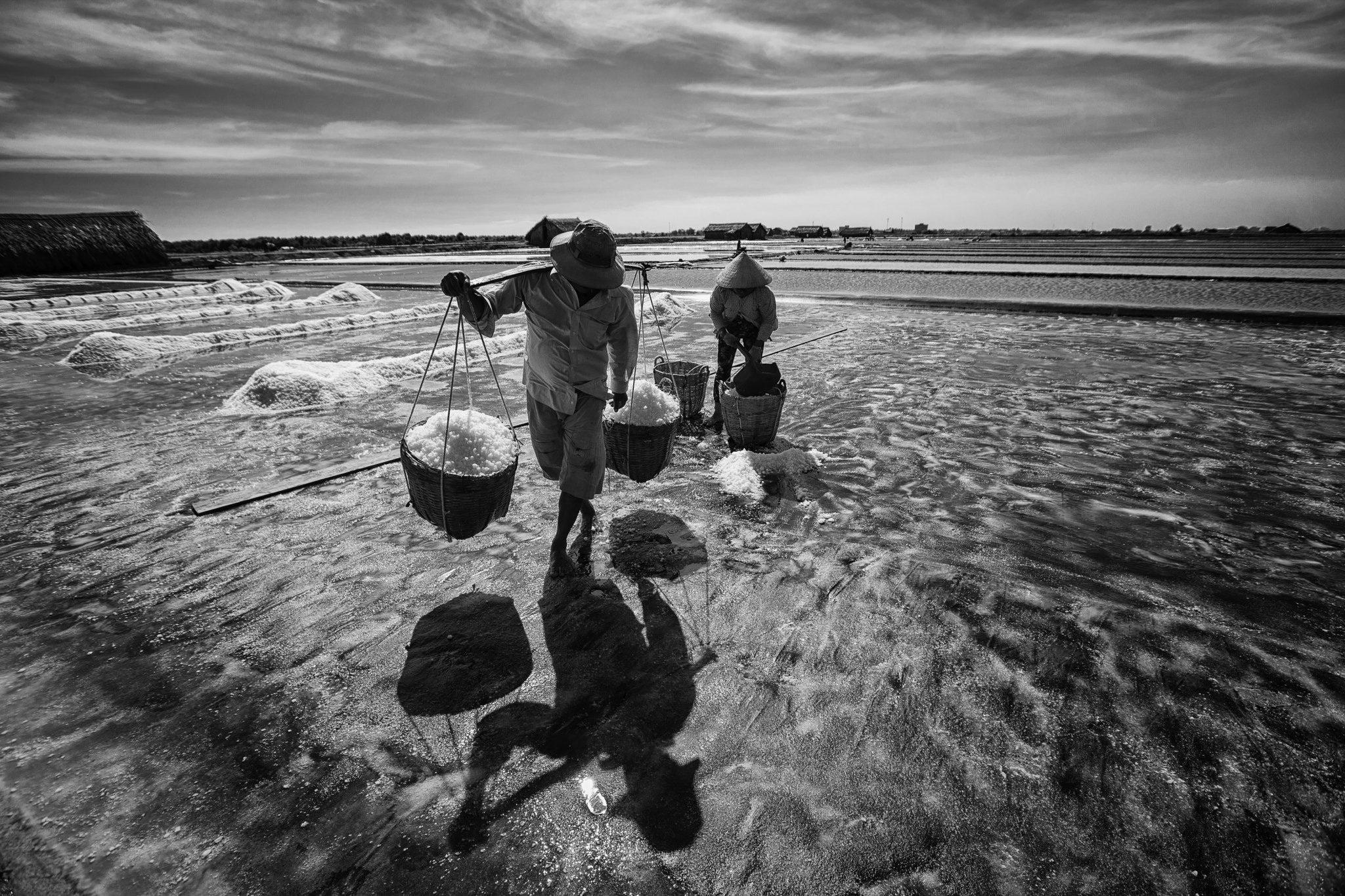 Canon EOS-1Ds Mark III + Canon EF 16-35mm F2.8L II USM sample photo. On the salt fields photography
