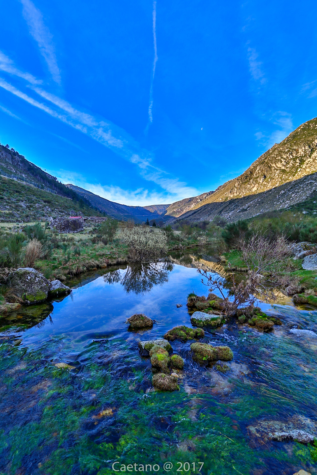 Canon EF-S 10-22mm F3.5-4.5 USM sample photo. Vale glaciar do rio zêzere photography