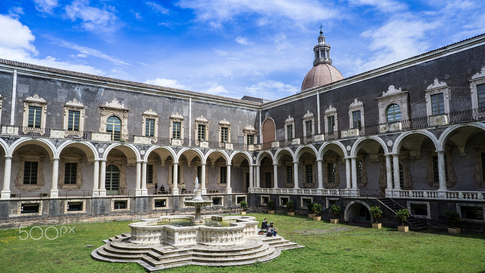 Sony a6000 + Sony E 16mm F2.8 sample photo. Visita al monastero dei benedettini photography