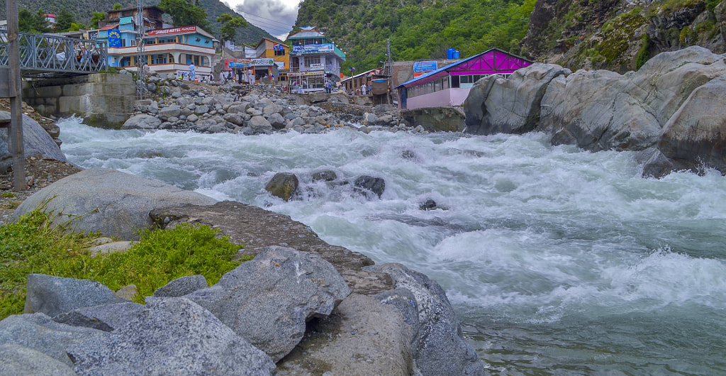 Daral stream by Tariq siddiq Kohistani on 500px.com