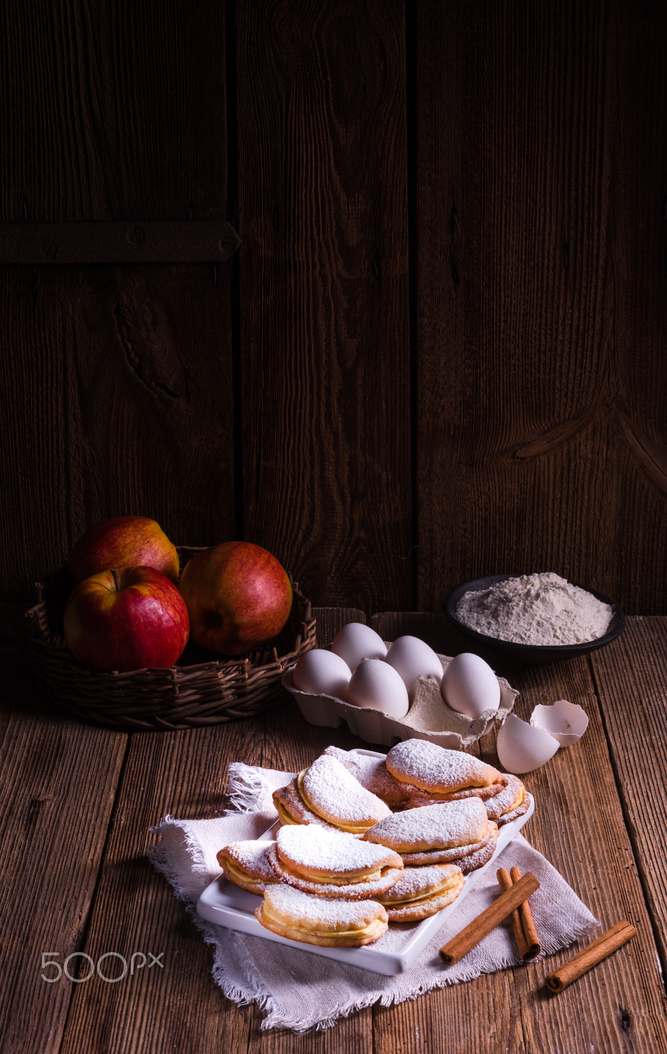 fruity apple cinnamon mostbiscuits