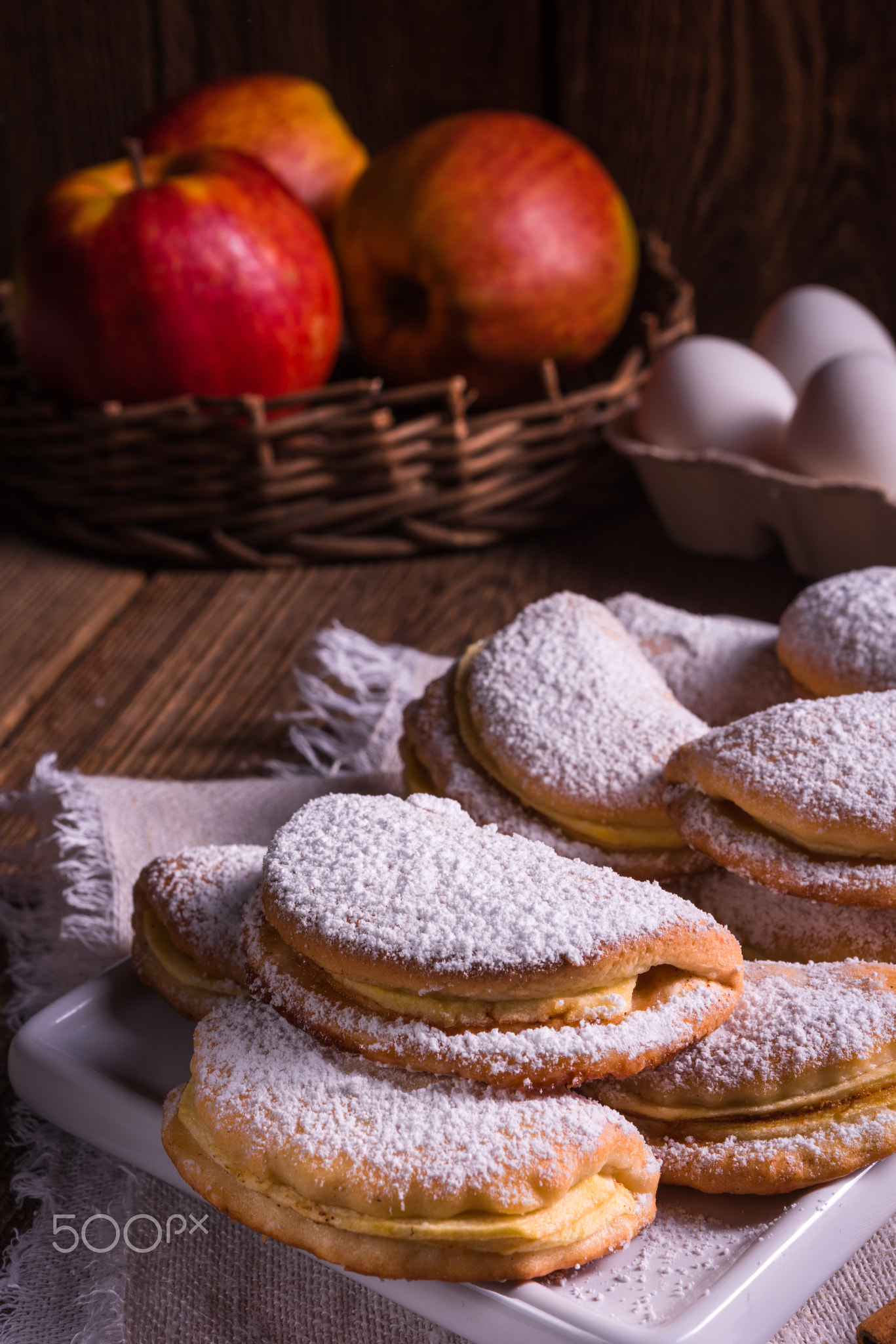 fruity apple cinnamon mostbiscuits