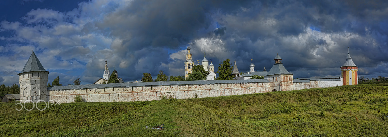Sony SLT-A77 sample photo. Old monastery in russia photography