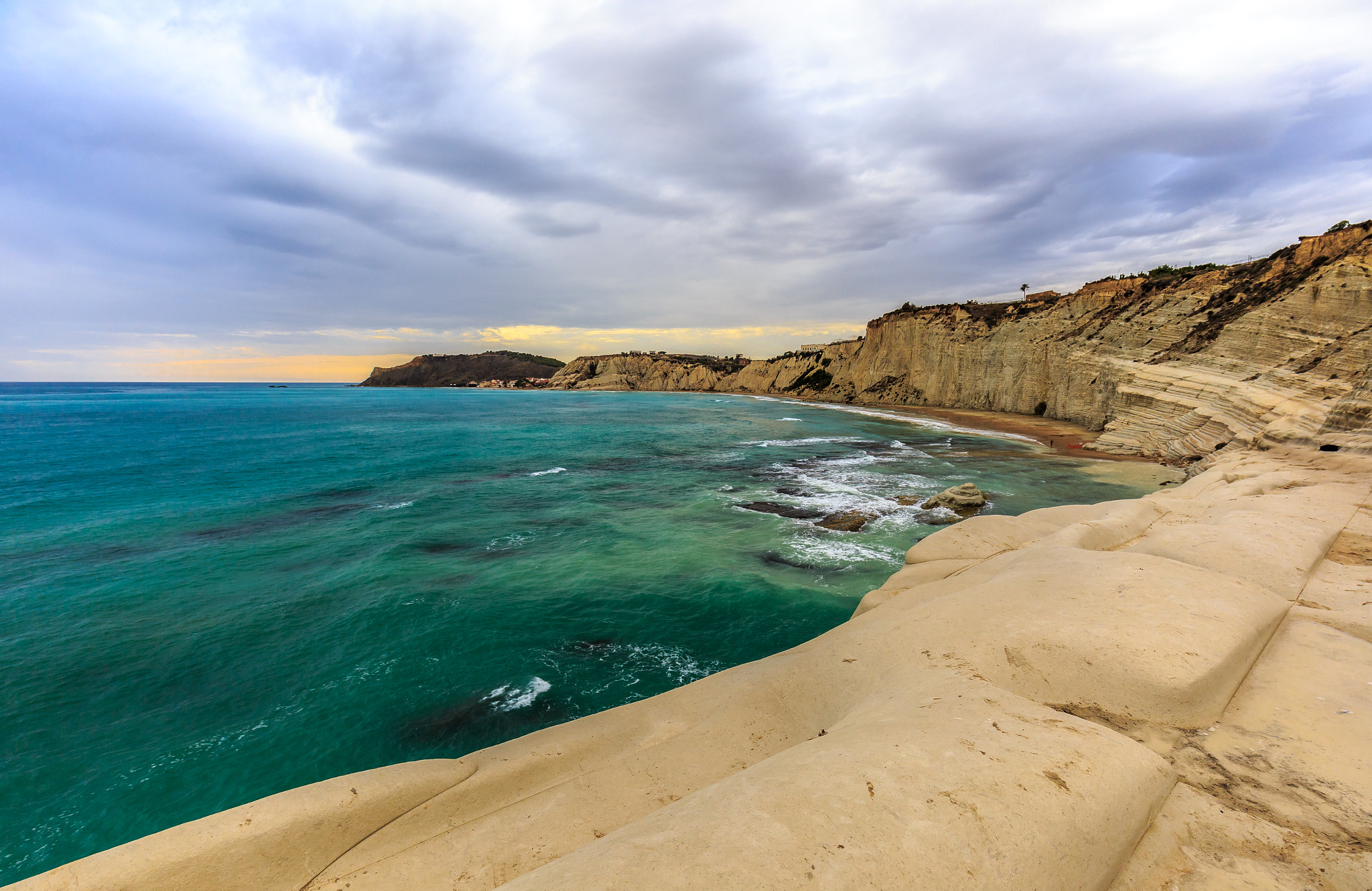 Canon EF 16-35mm F4L IS USM sample photo. Landscape photography