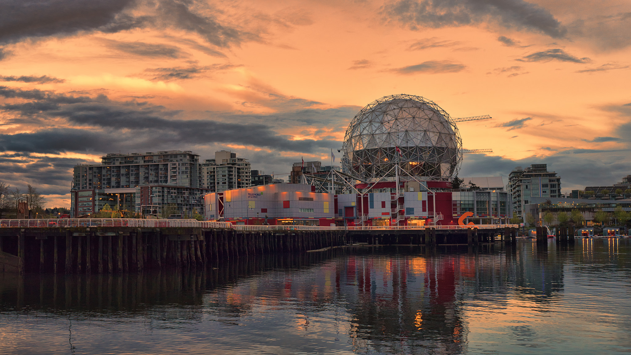 ZEISS Planar T* 50mm F1.4 sample photo. Science world panorama red photography