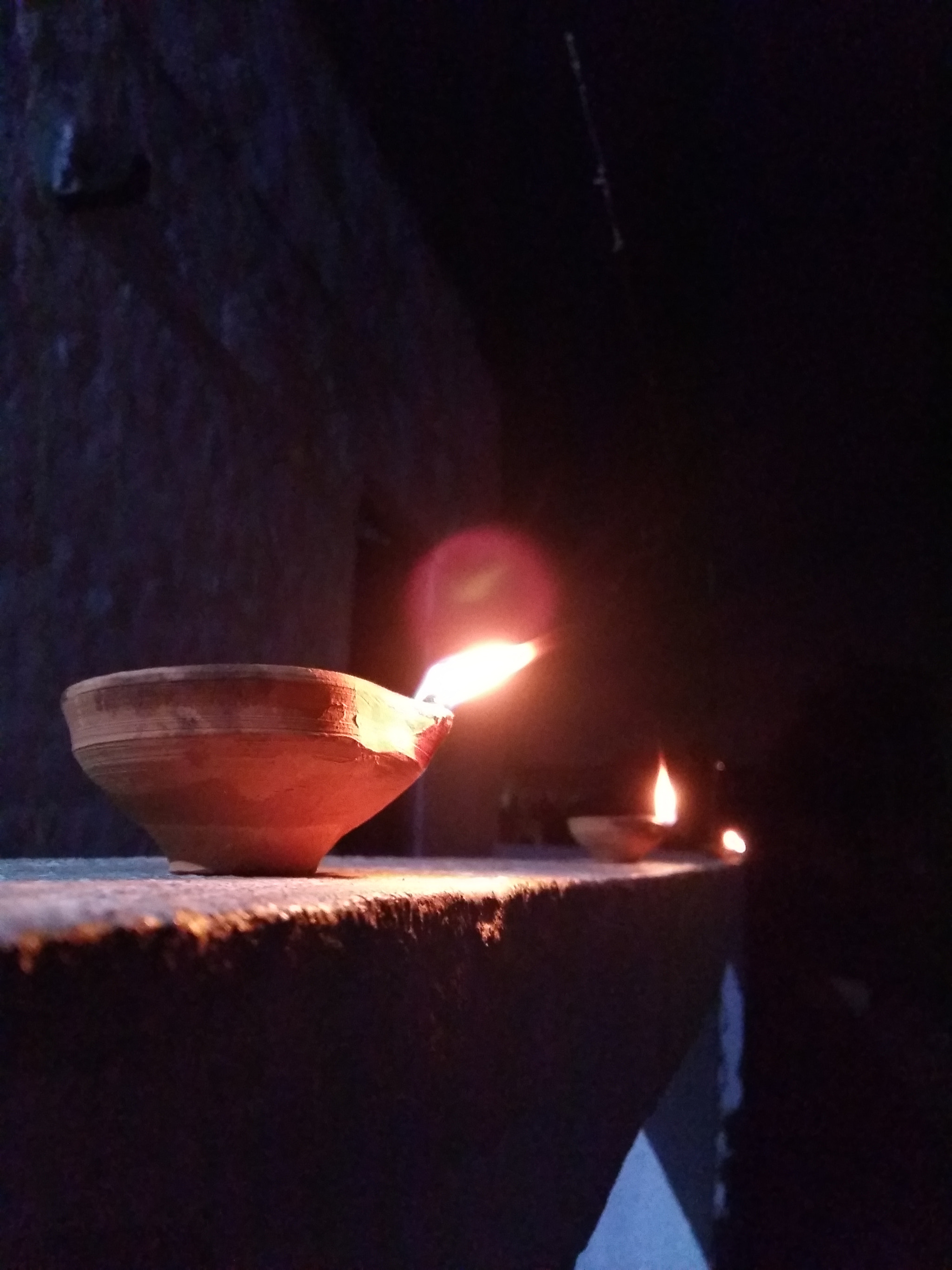 Samsung Galaxy A7 sample photo. The last lamp photography