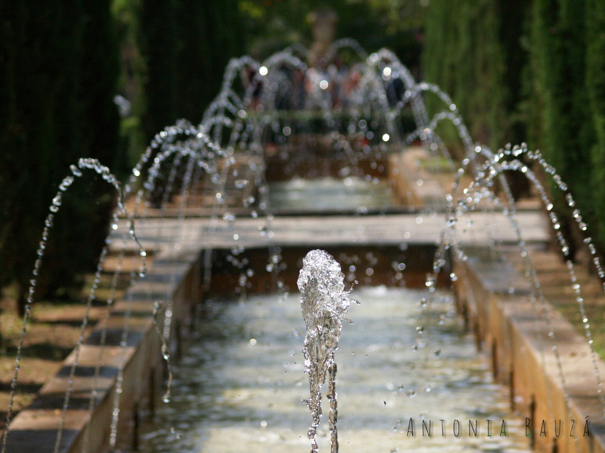 Olympus E-330 (EVOLT E-330) sample photo. Fountains photography