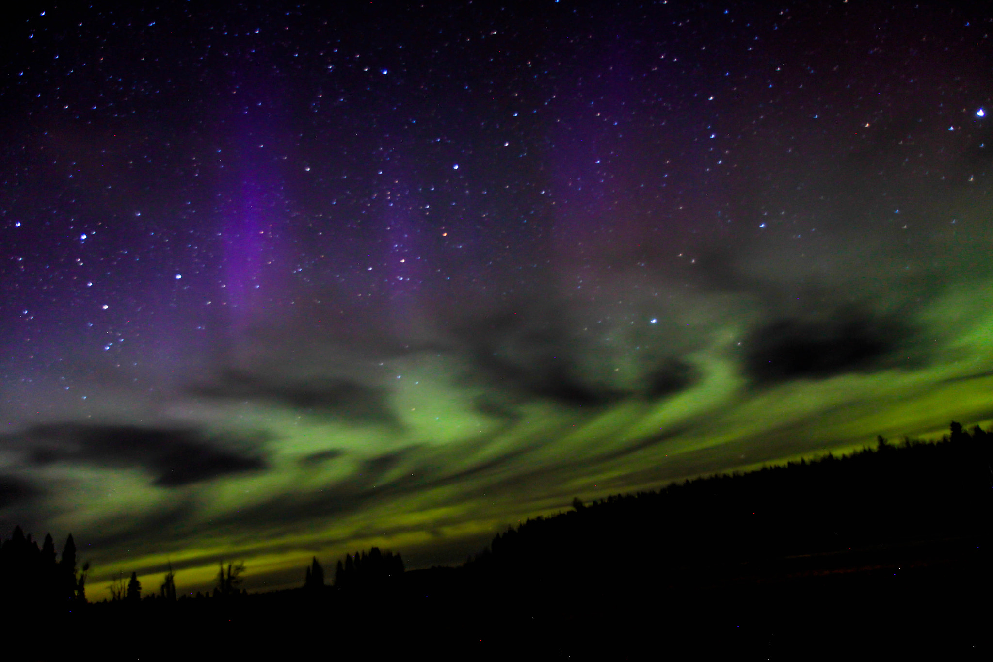 Canon EOS 7D + Canon EF-S 17-55mm F2.8 IS USM sample photo. Northern lights april photography
