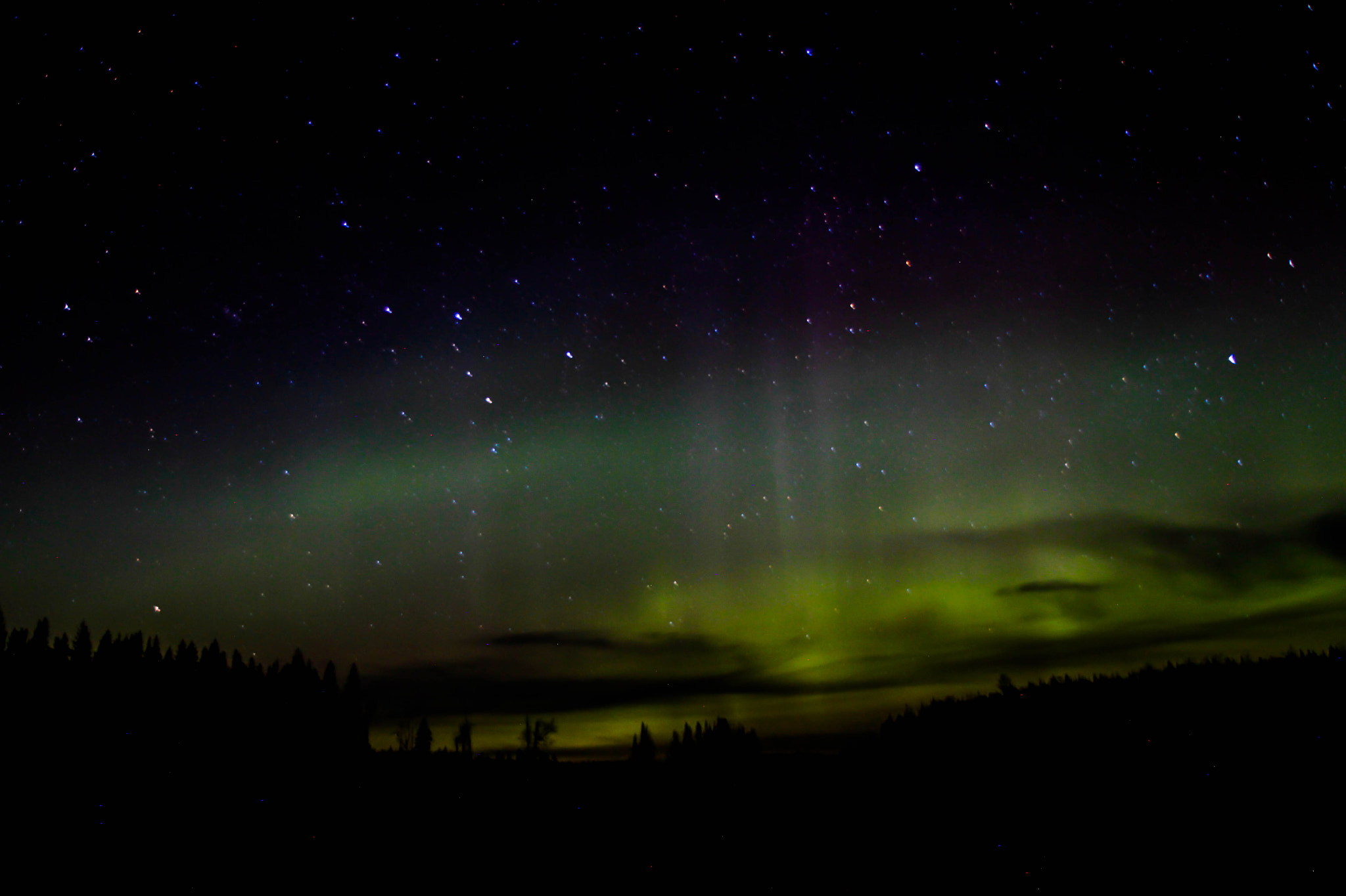 Canon EOS 7D + Canon EF-S 17-55mm F2.8 IS USM sample photo. Northern lights april photography