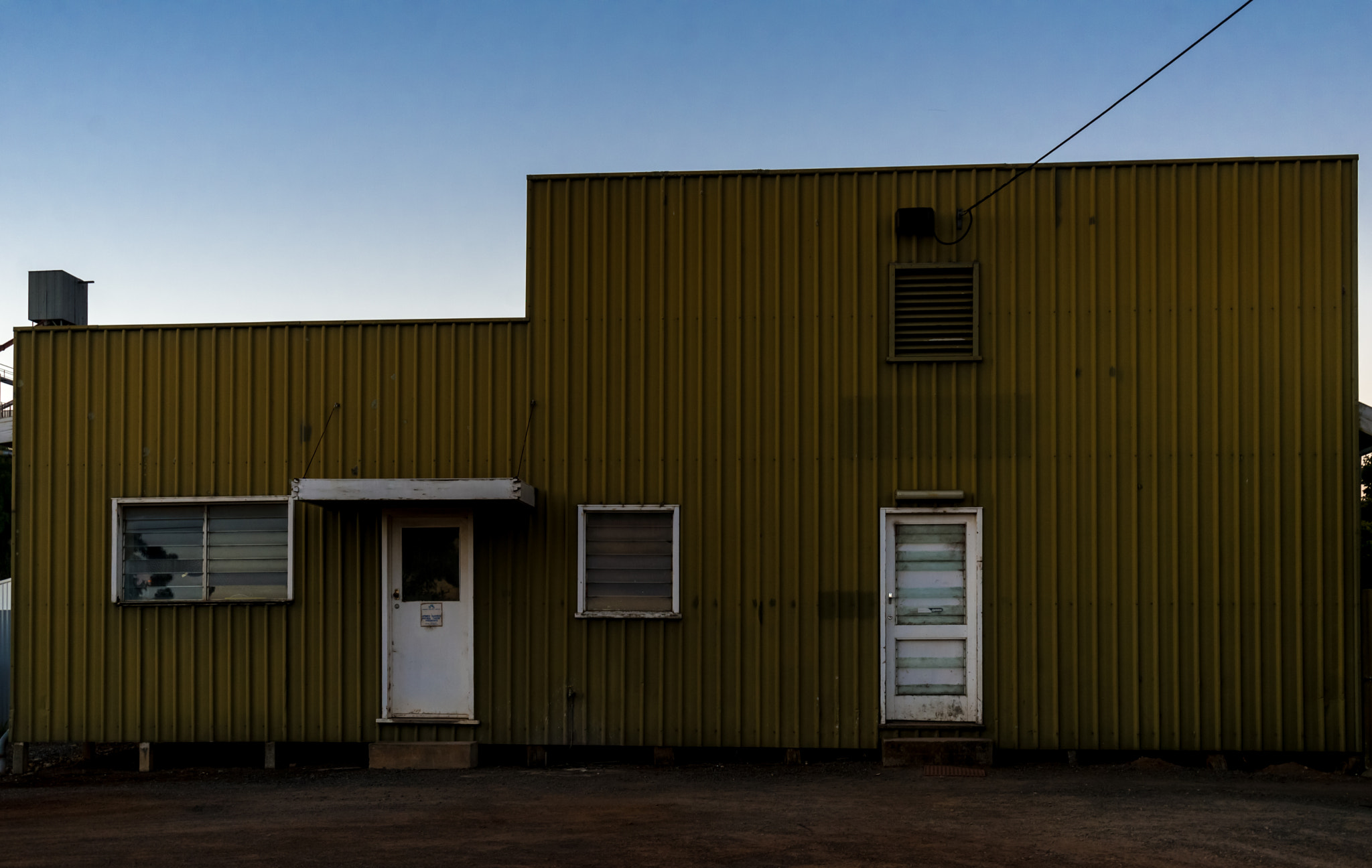 Nikon AF-S Nikkor 18-35mm F3.5-4.5G ED sample photo. Horsham sunset photography