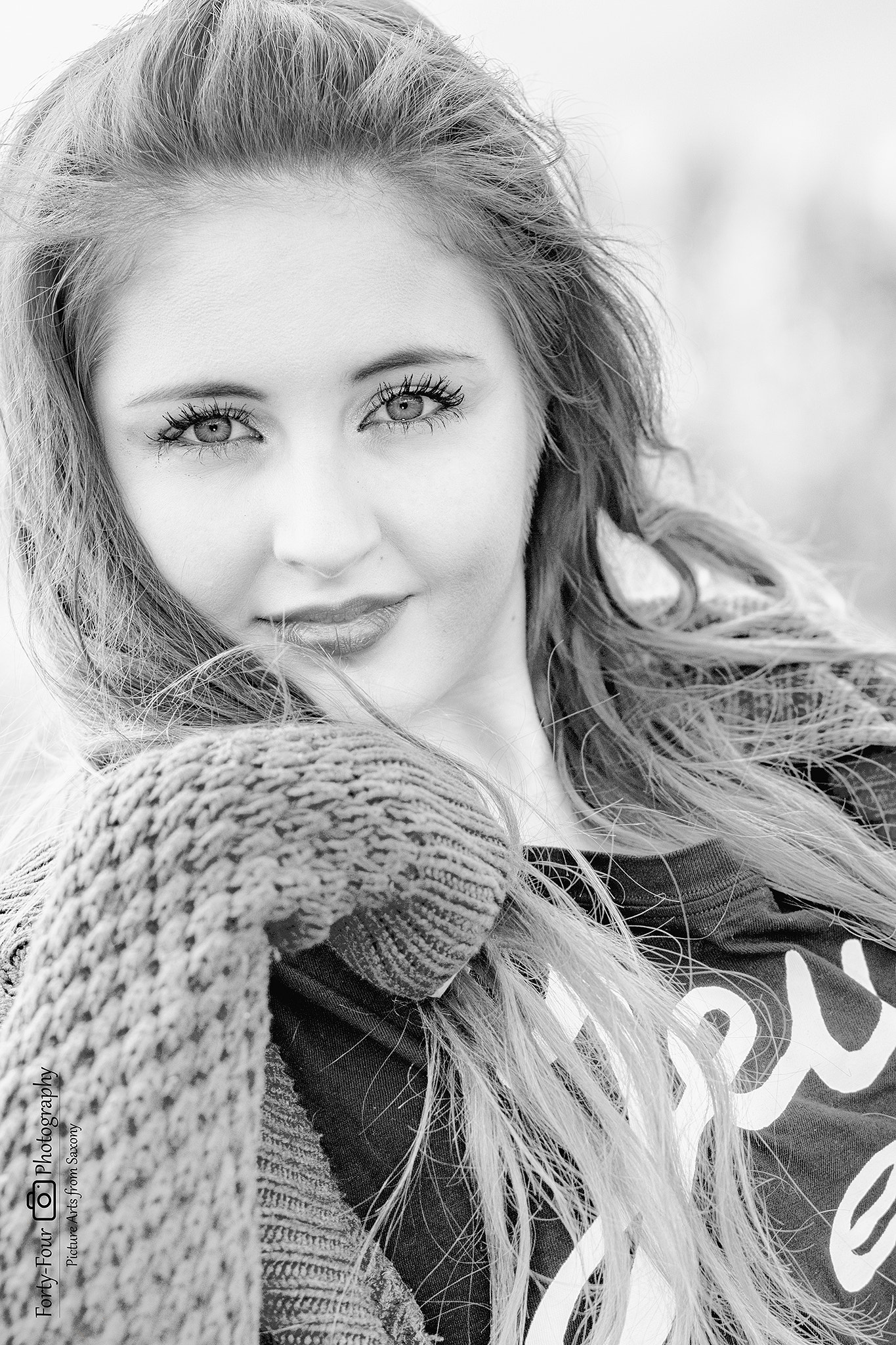 Canon EOS 5DS + Canon EF 85mm F1.8 USM sample photo. Black and white photography