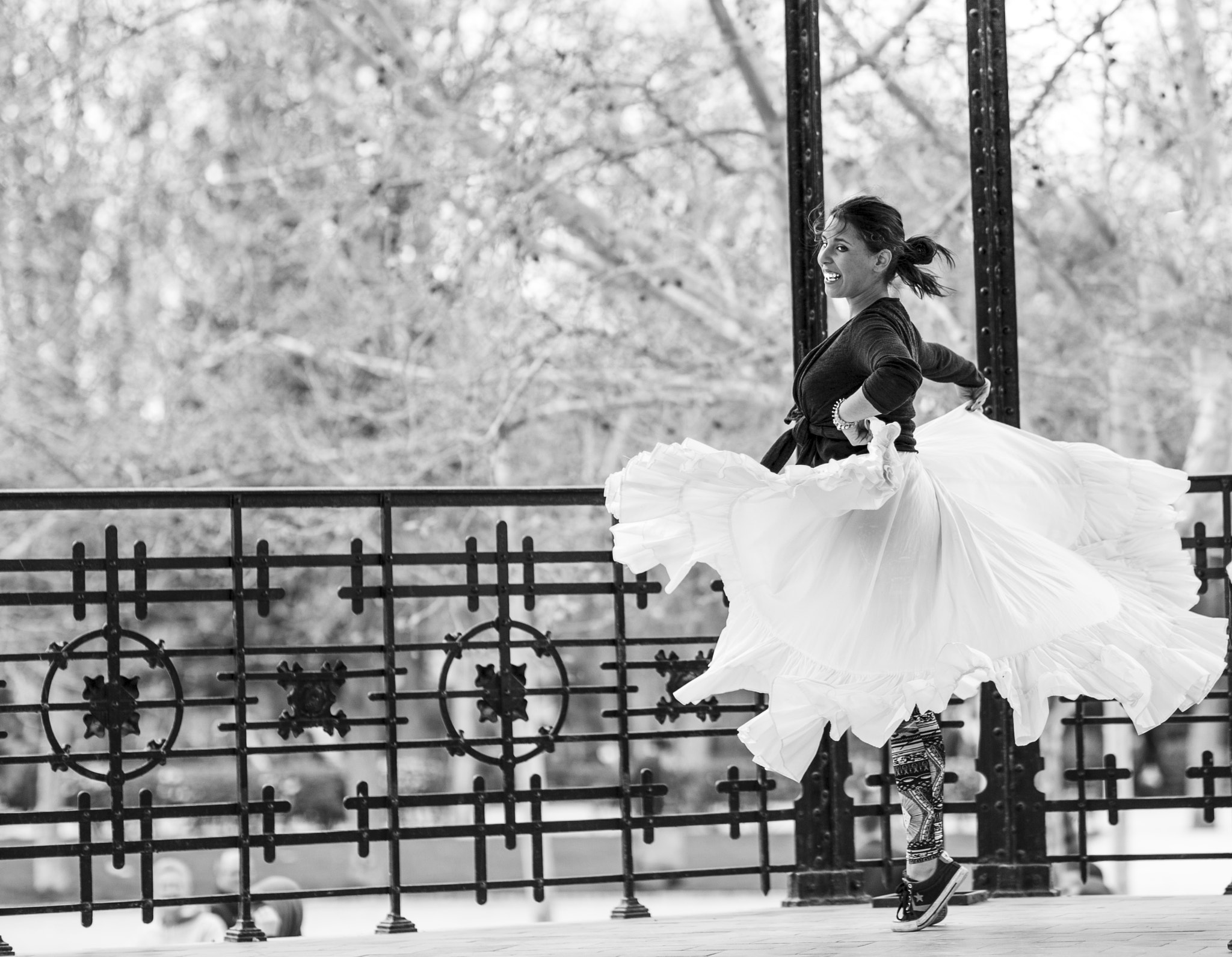 Canon EOS 6D + Canon EF 85mm F1.2L II USM sample photo. Dance in madrid photography