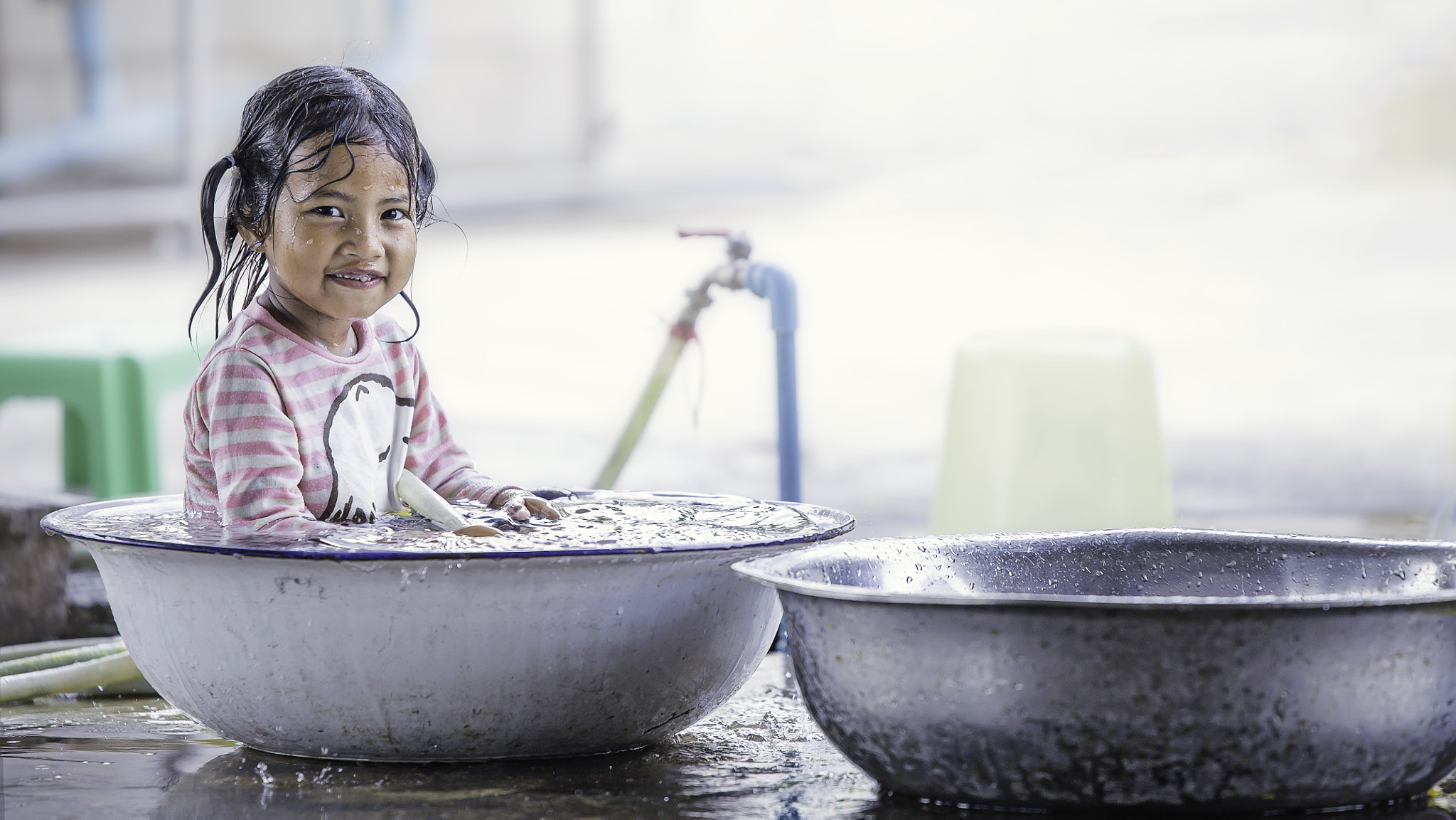 Canon EOS 6D + Canon EF 300mm F2.8L IS II USM sample photo. Happy child photography